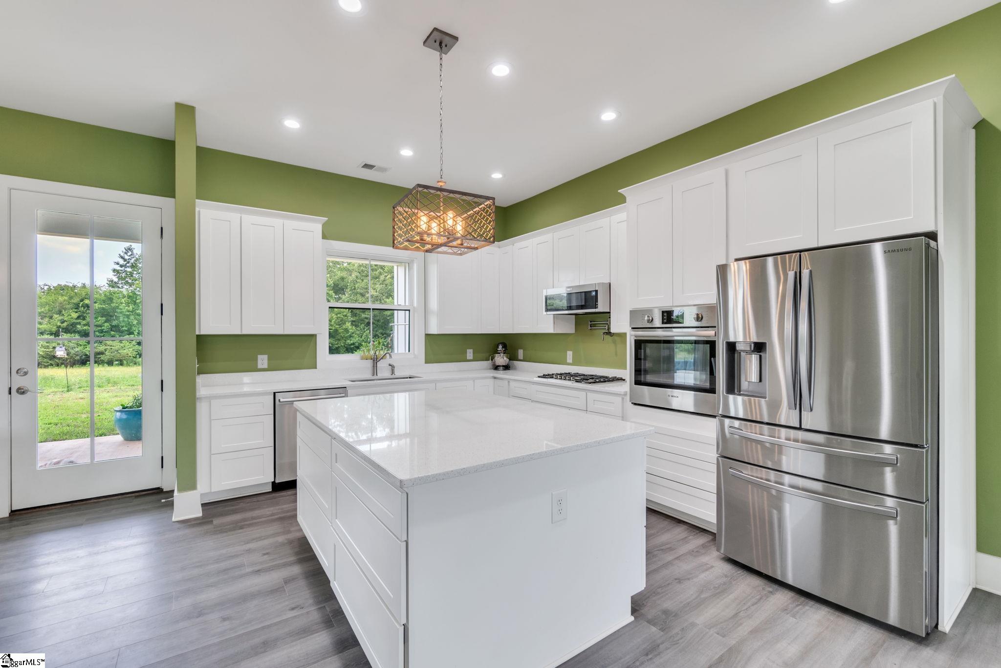 109 Phillips Lane Fountain Inn, SC 29644
