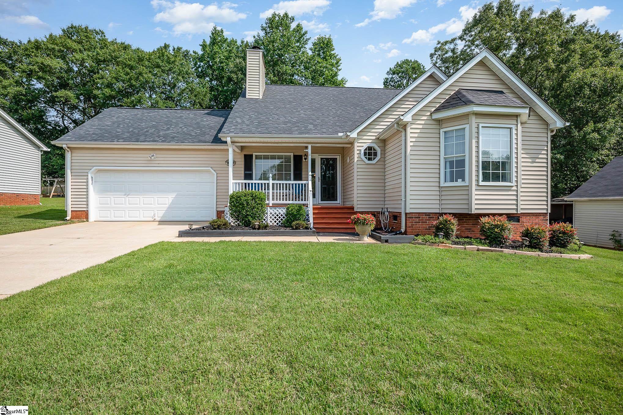229 Oak Valley Drive, Simpsonville SC 29681