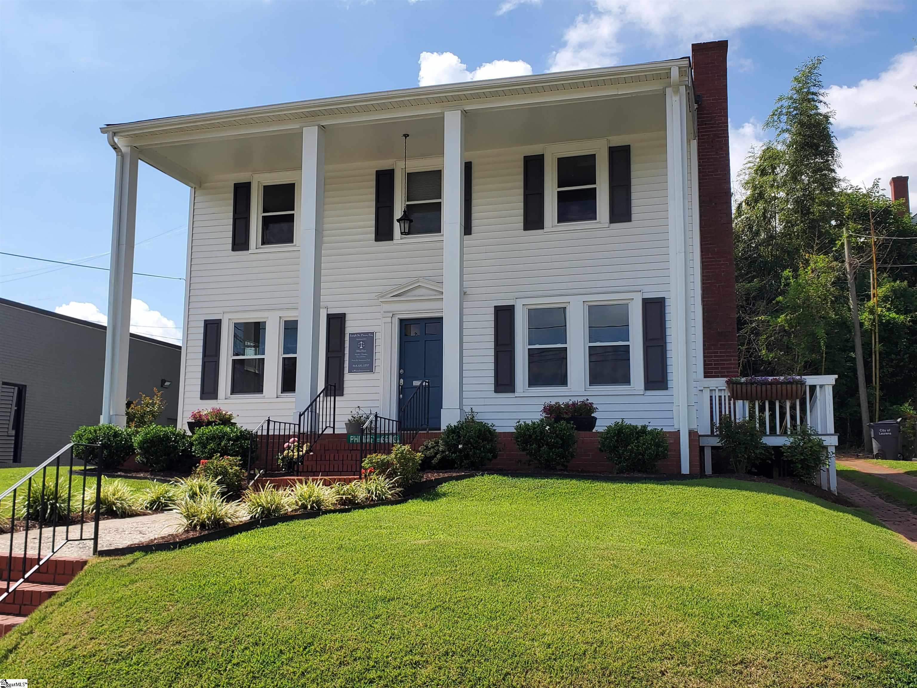 235 W Laurens Street, Laurens SC 29360