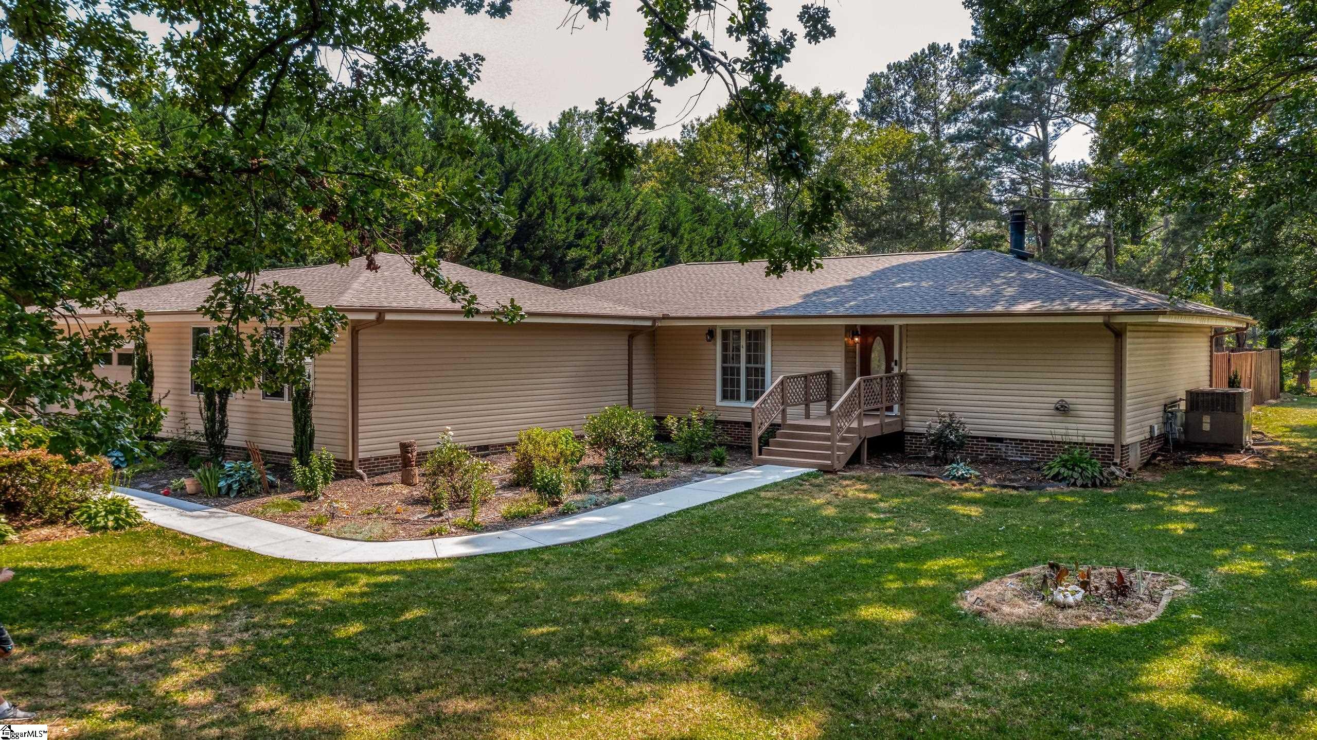 2204 Cobbs Way, Anderson SC 29621