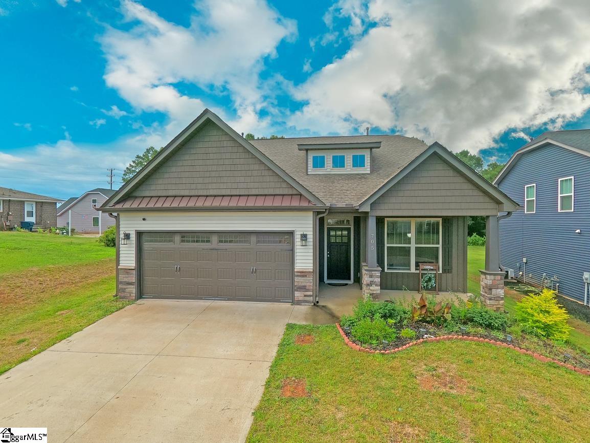 705 Silver Pines Lane, Duncan SC 29334-9821