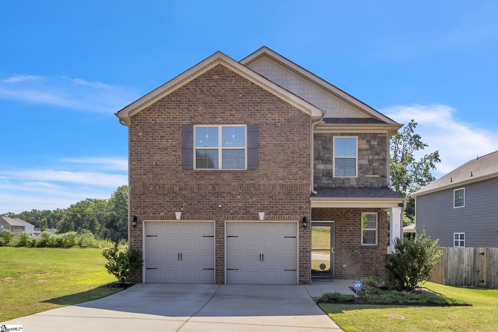 222 Raleighwood Lane, Simpsonville SC 29681