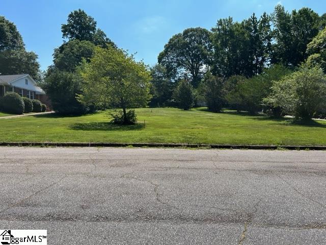 29 Lake Forest Drive, Greenville SC 29609
