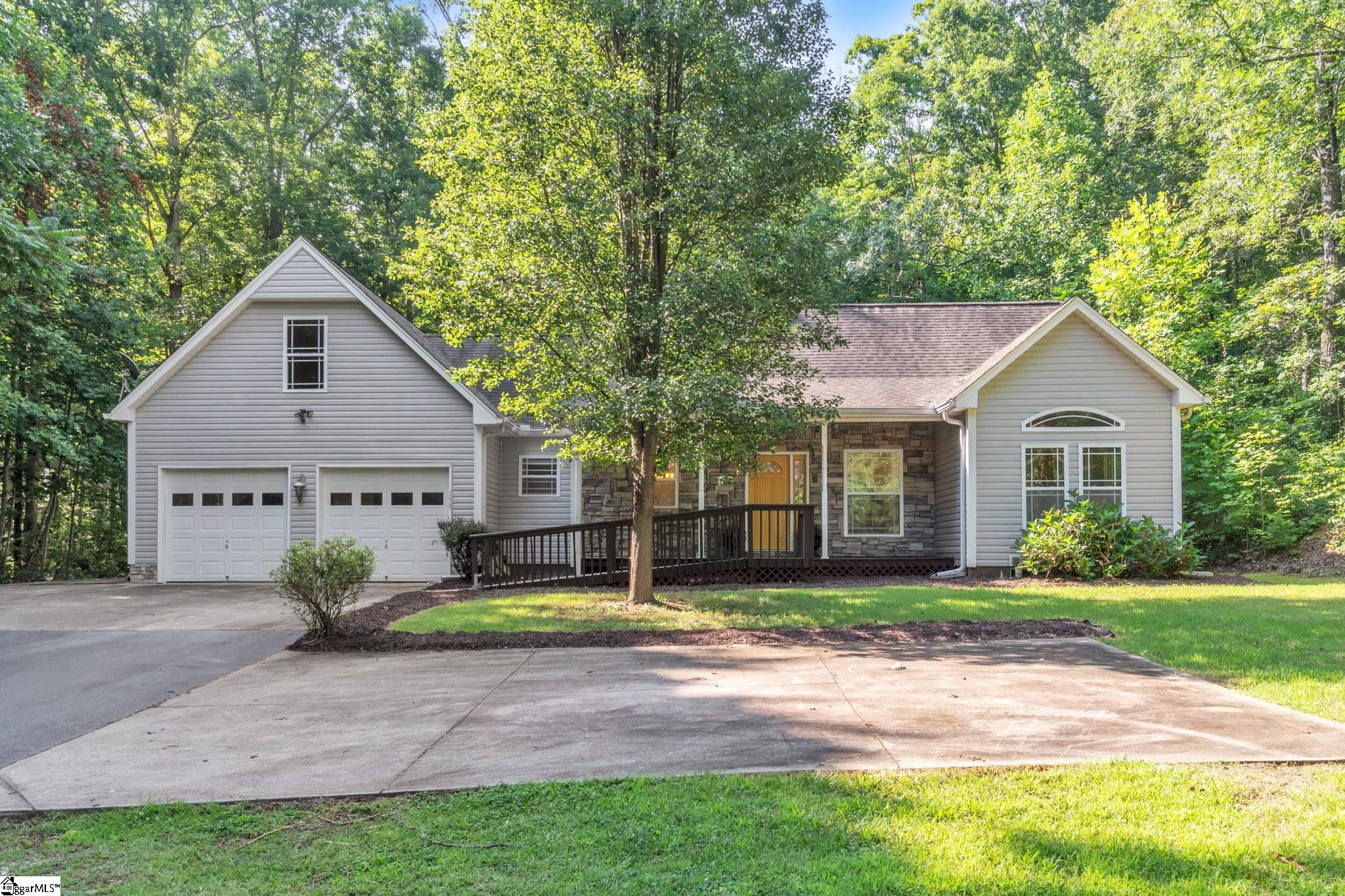 150 Fews Bridge Road, Taylors, SC 29687