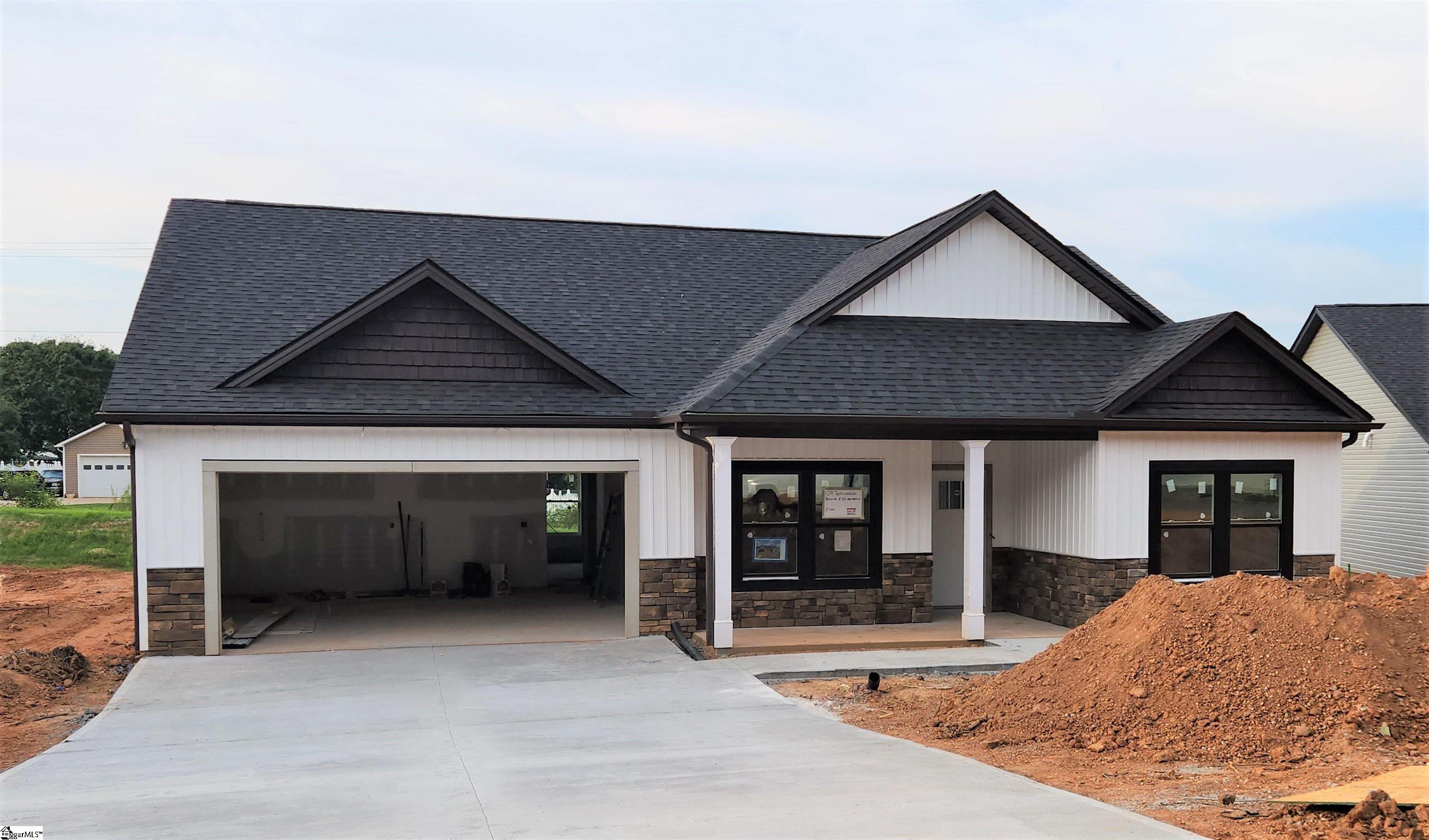109 Teakwood Court, Boiling Springs SC 29316