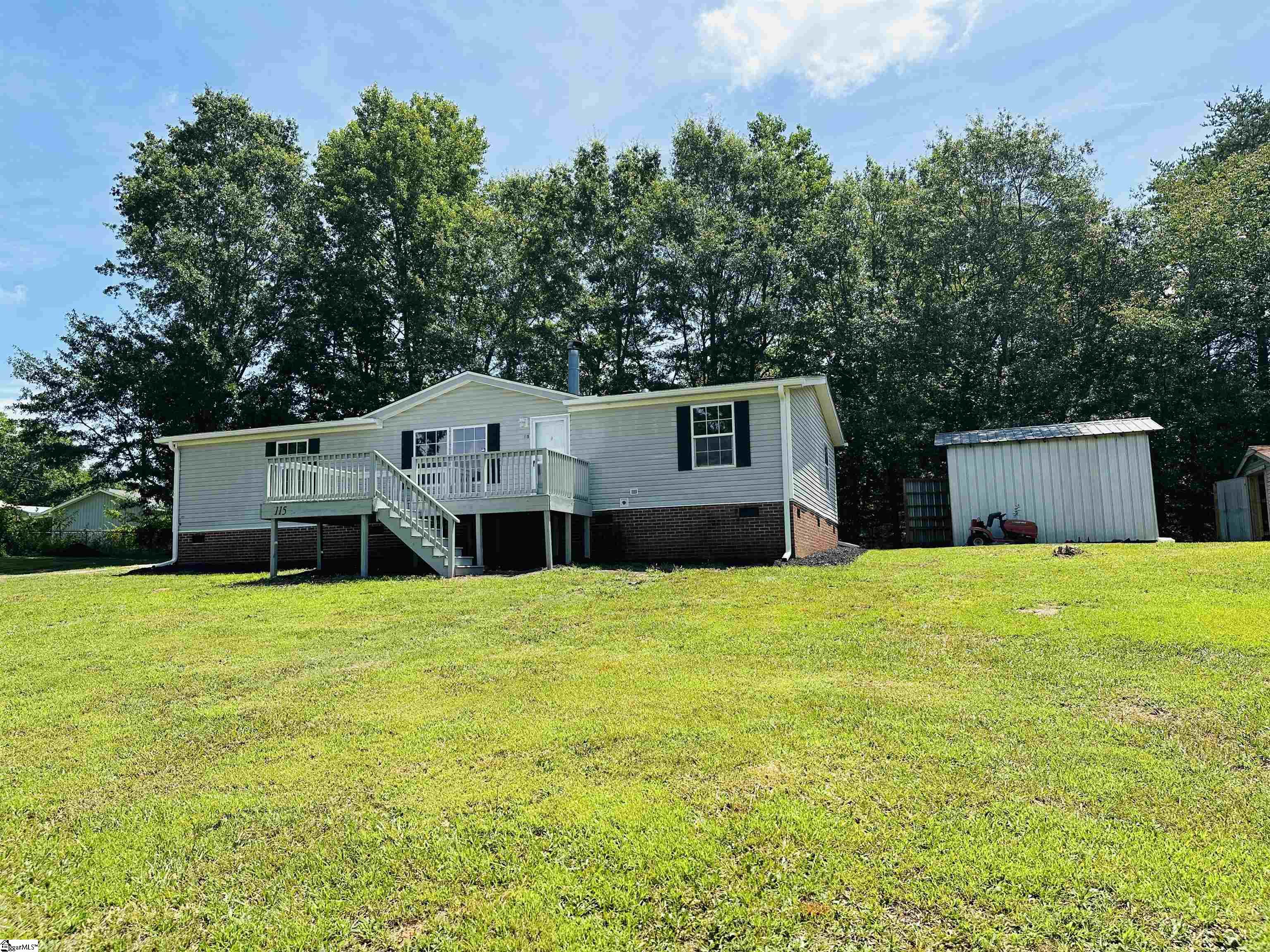 115 Bass Tumblin Road, Gray Court SC 29645