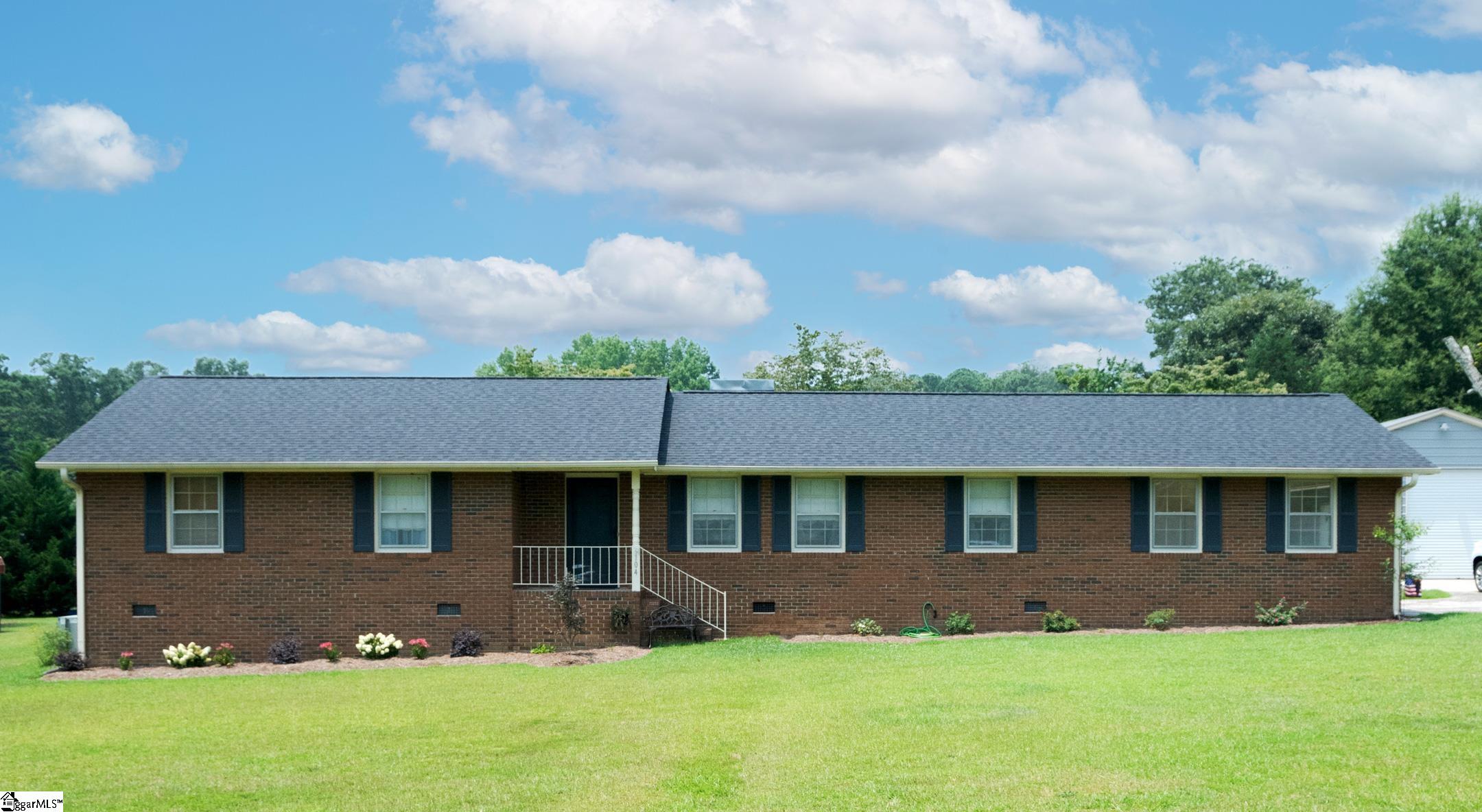 104 Lemon Tree Trail, Laurens SC 29360