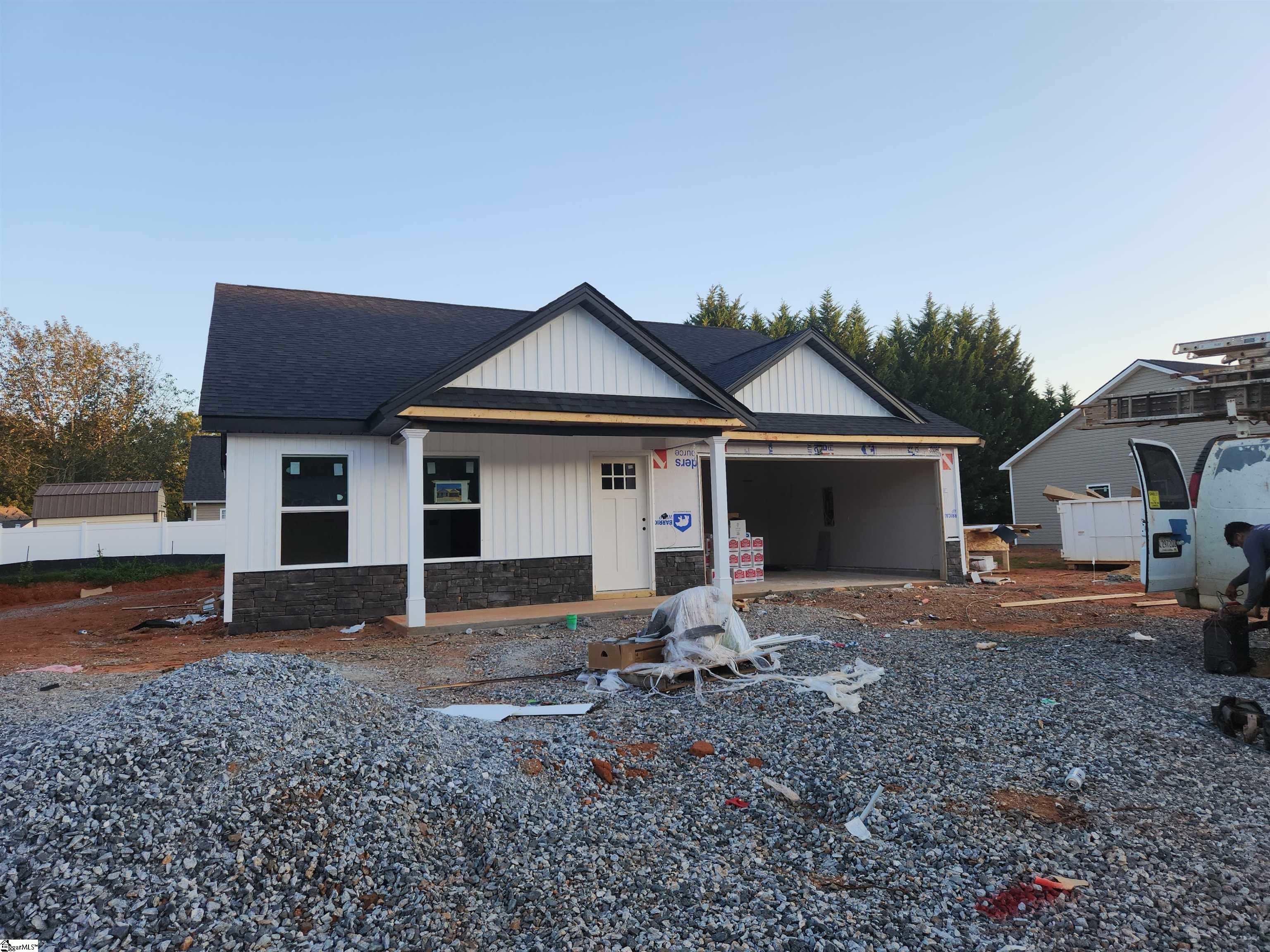 716 Barkwood Court, Boiling Springs SC 29316