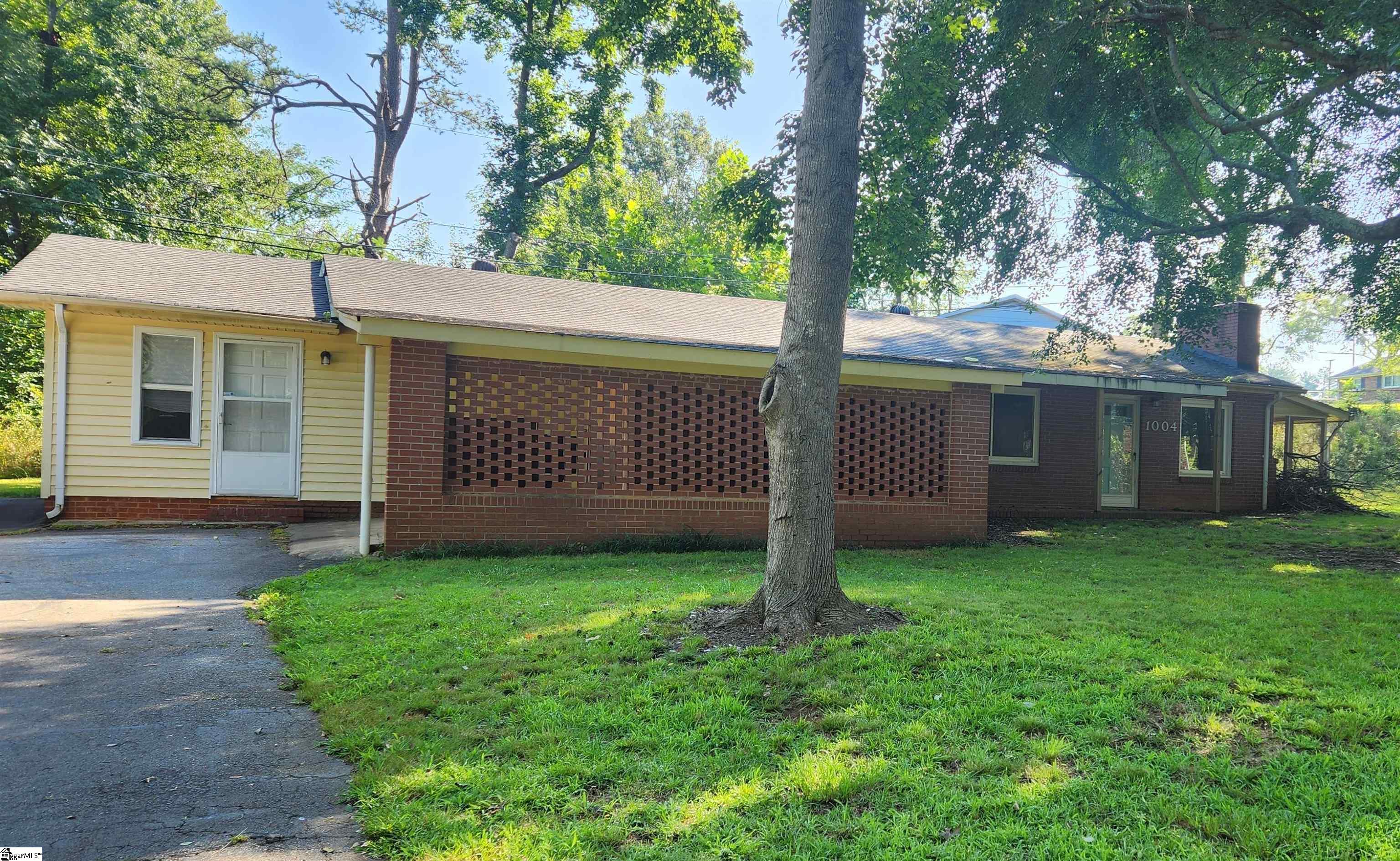 1004 Blanton Place, Spartanburg SC 29303