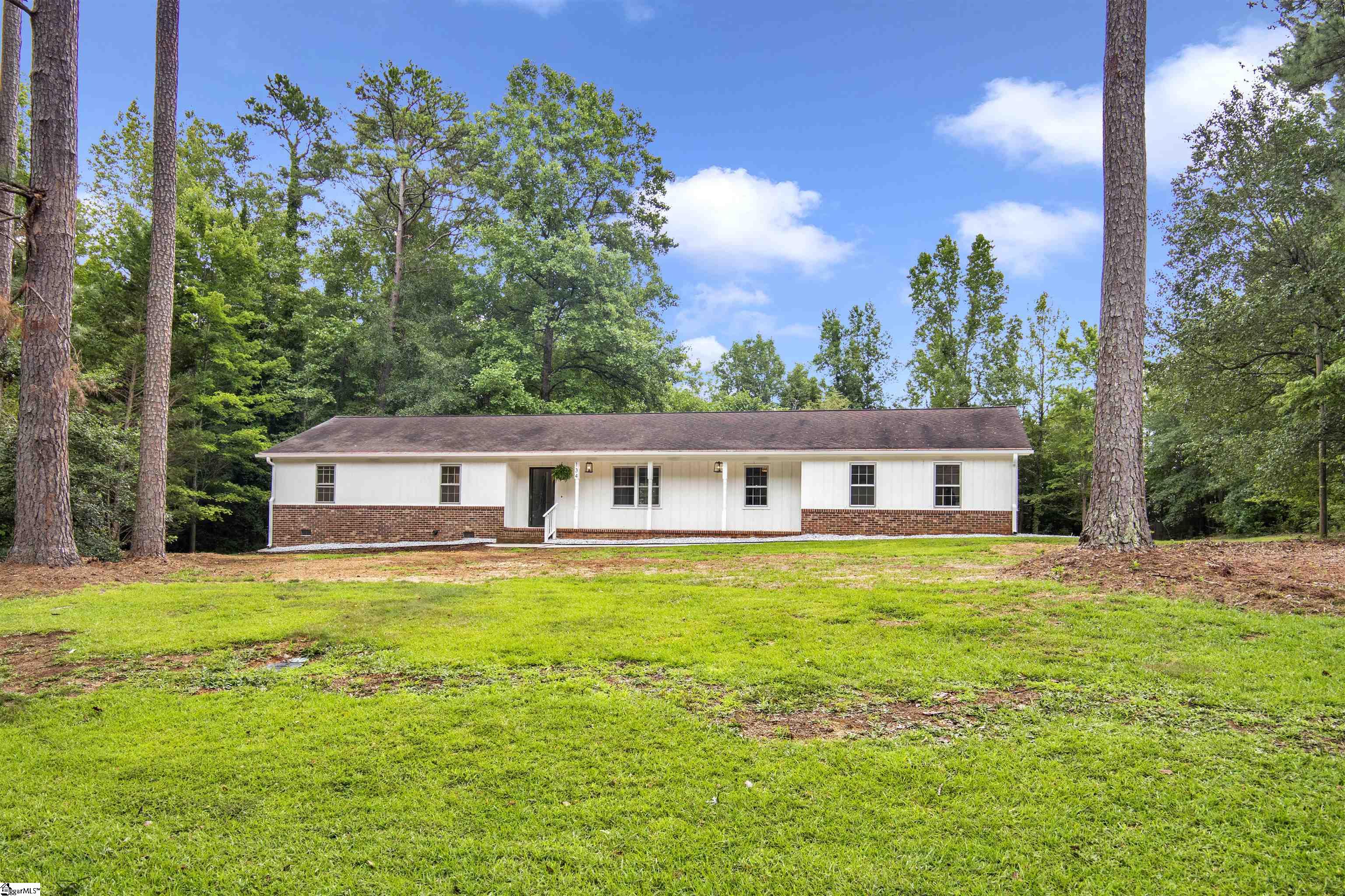 134 Carolina Way, Fountain Inn SC 29644-8309