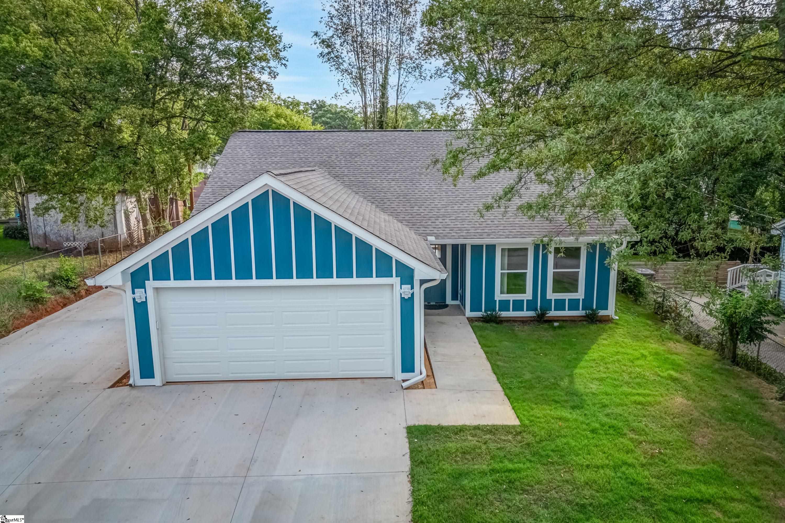 4 Mcarthur Street, Greenville SC 29611-4713