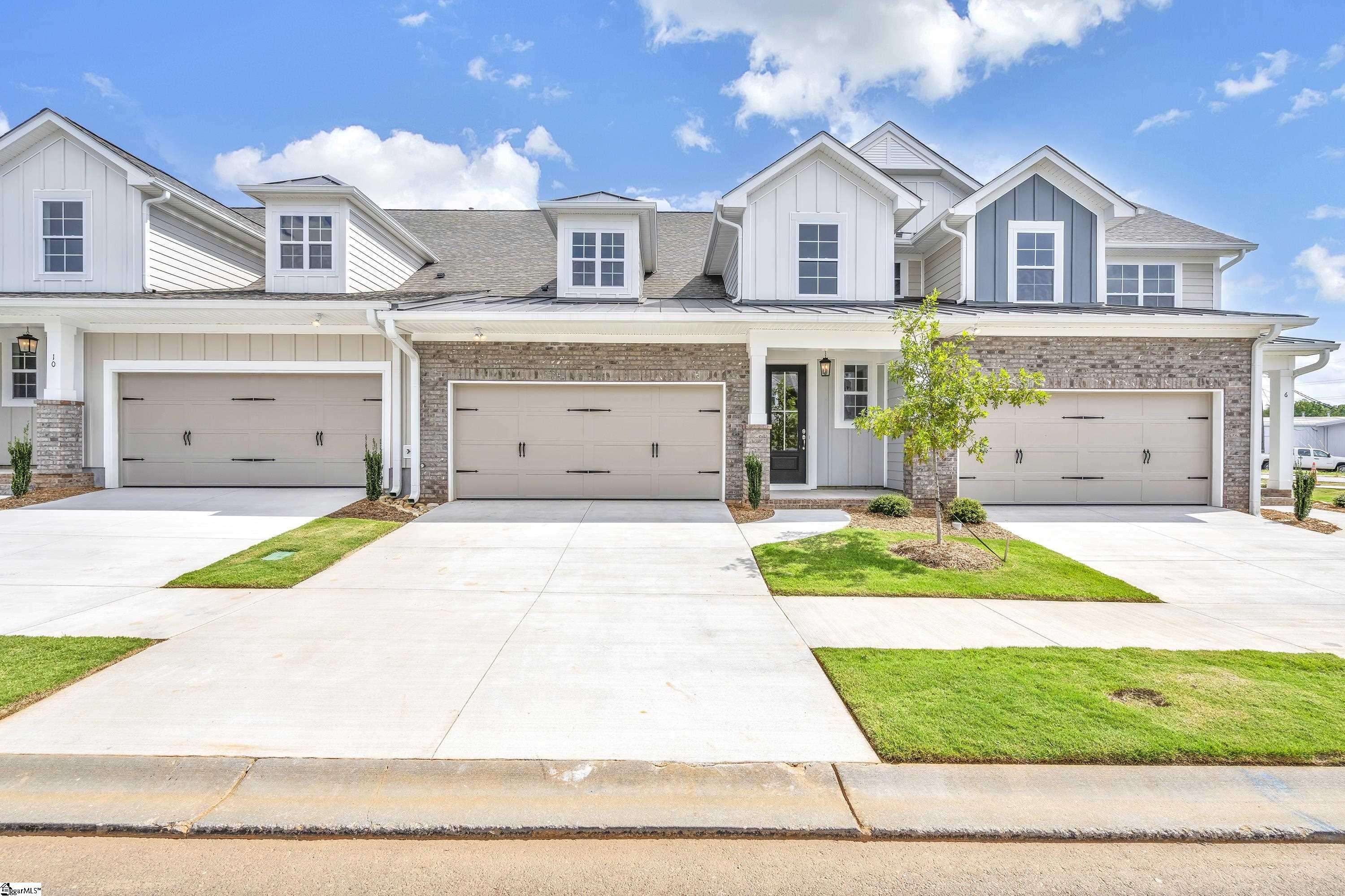 8 Red Lion Road, Greenville SC 29607