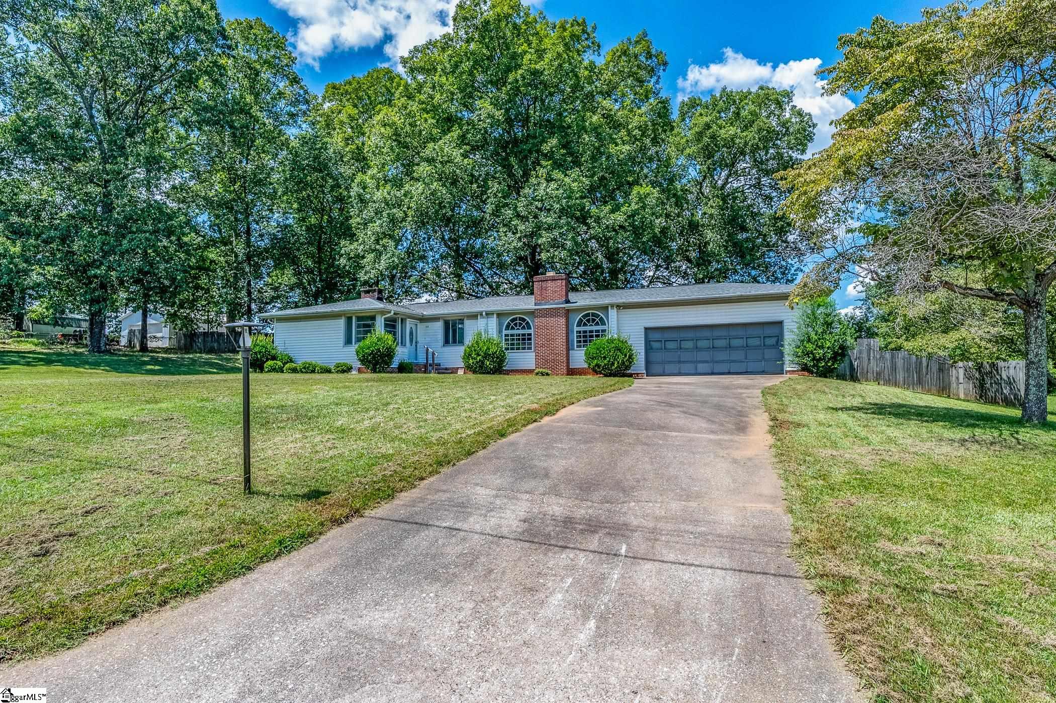 122 Cliffside Drive, Greer SC 29651