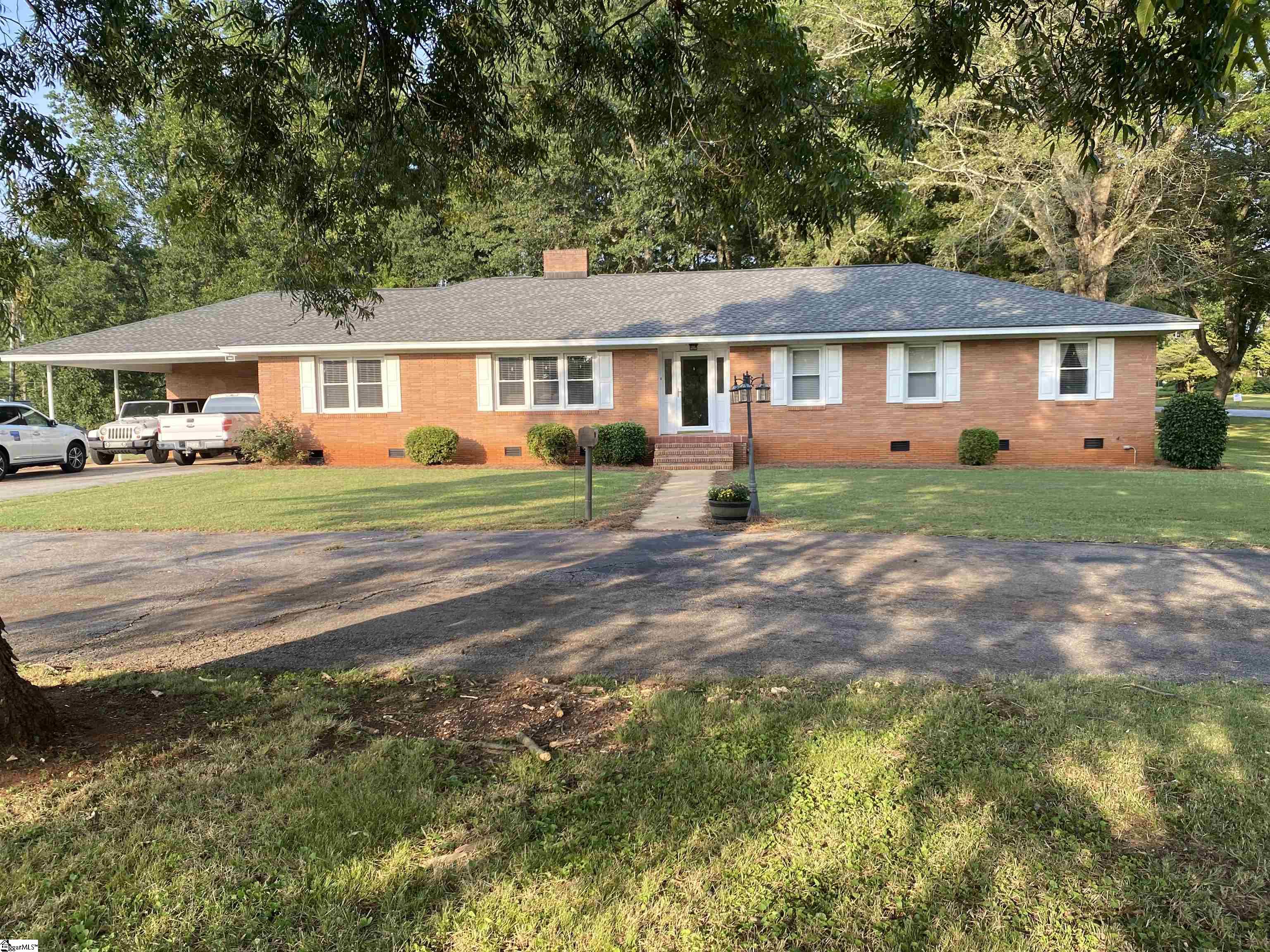 1437 S 56 Highway, Clinton SC 29325