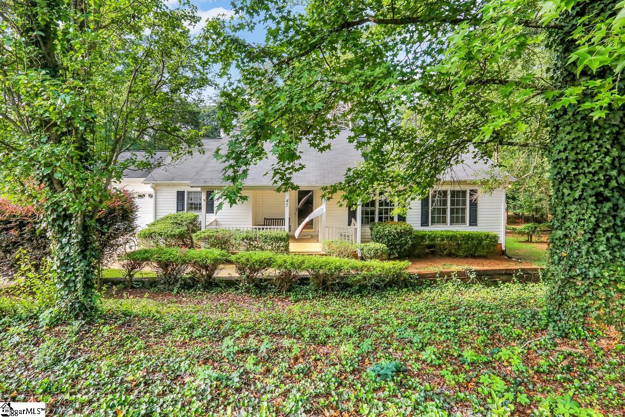 47 Rollingreen Road, Greer SC 29651-5978