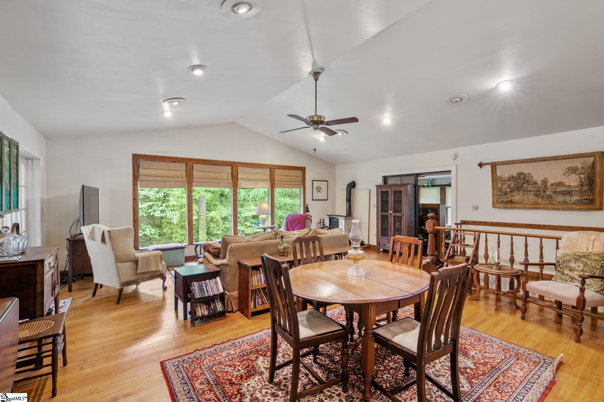 200 Gooch Road Pauline, SC 29374