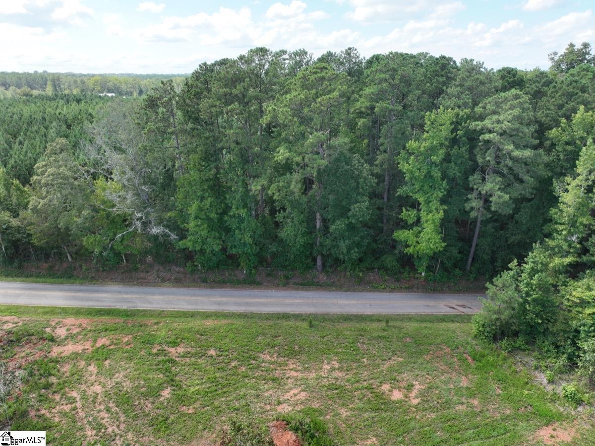 00 Wilton E. Hall Road Starr, SC 29684
