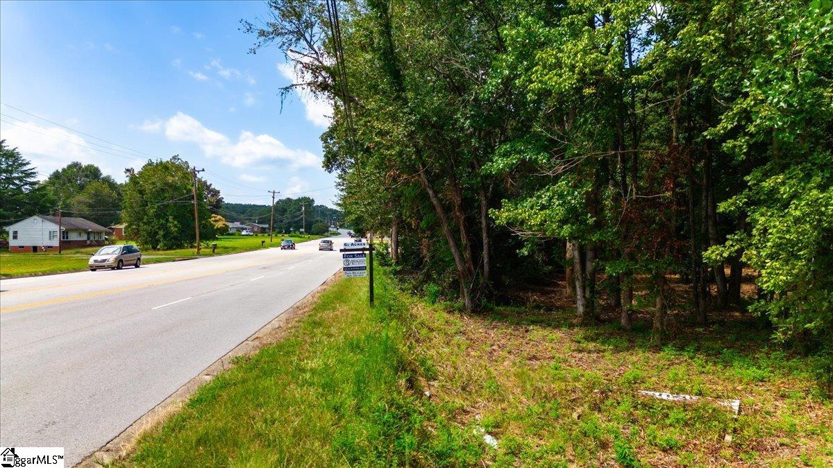 2018 Gentry Memorial Highway, Pickens SC 29671