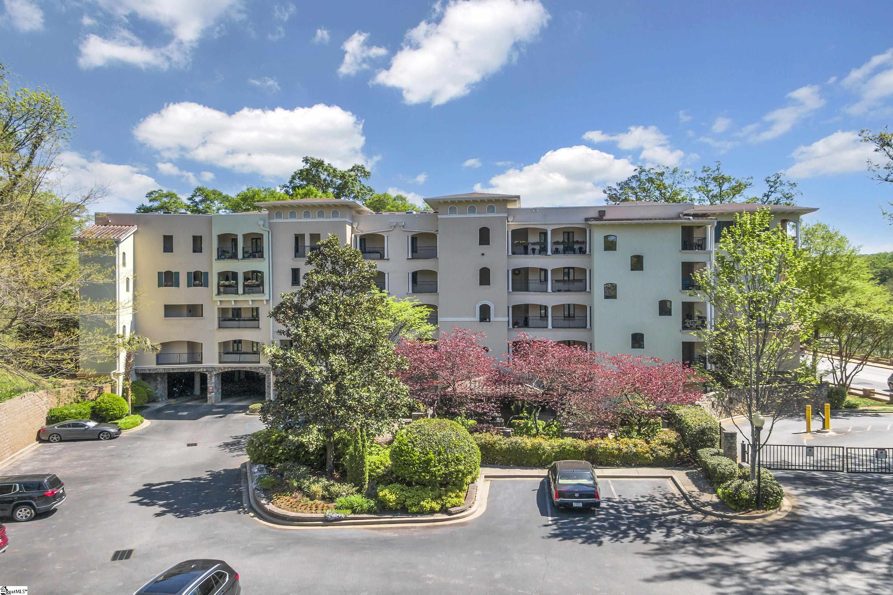 1209 E. Washington Street Unit 301, Greenville SC 29601