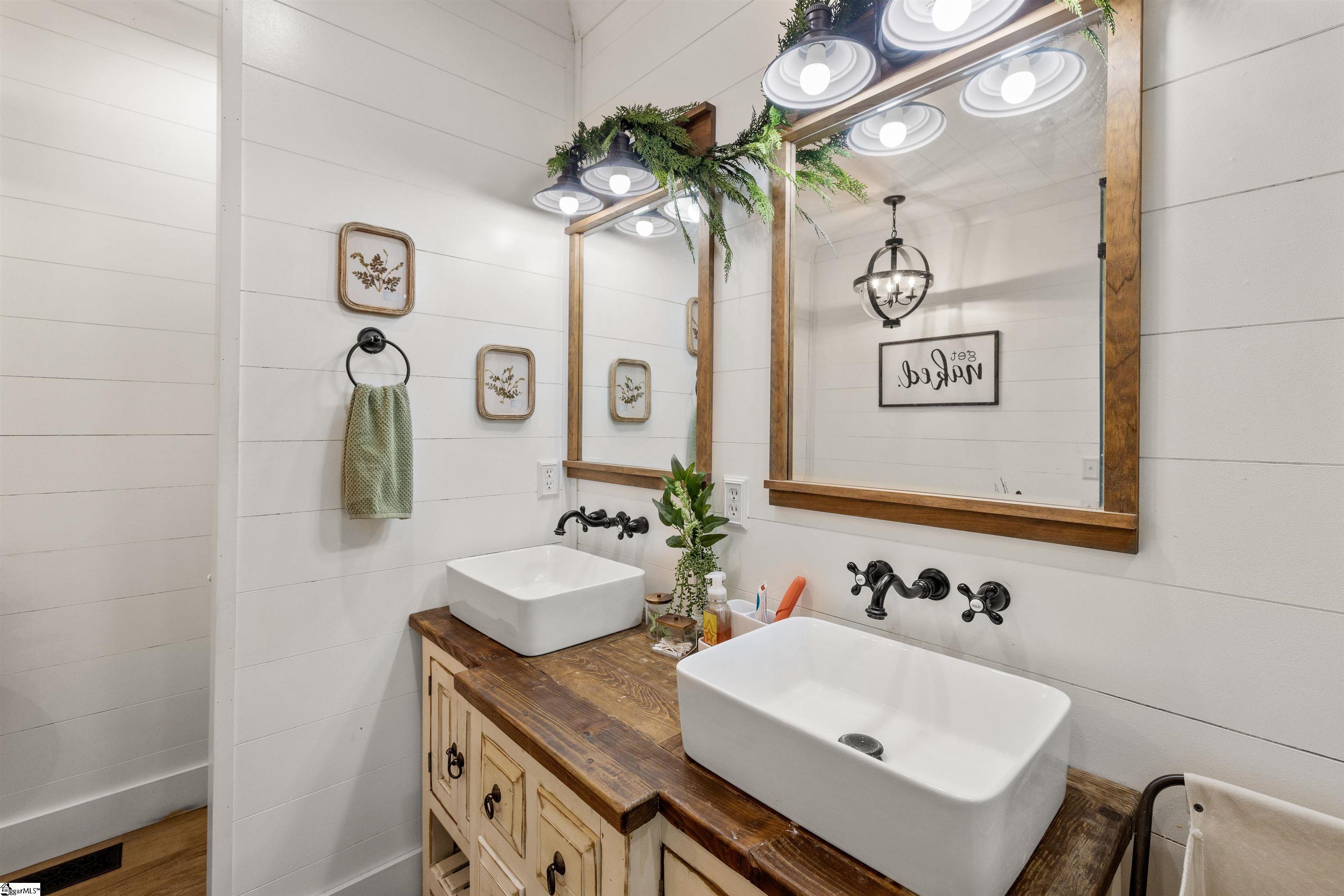 194 Lyles Pond Road Rutherfordton, NC 28139-9131