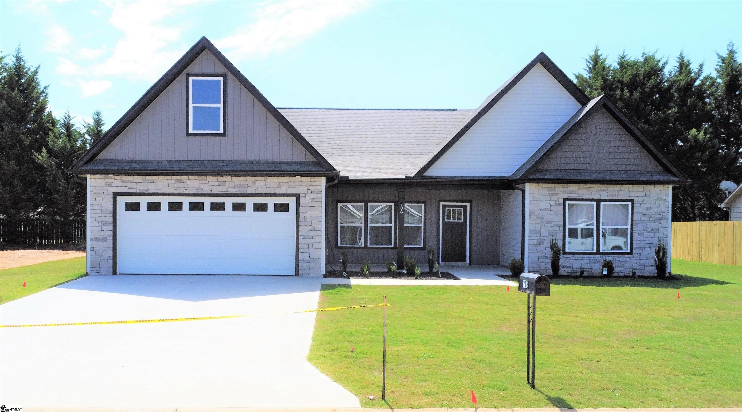 708 Barkwood Court, Boiling Springs SC 29316