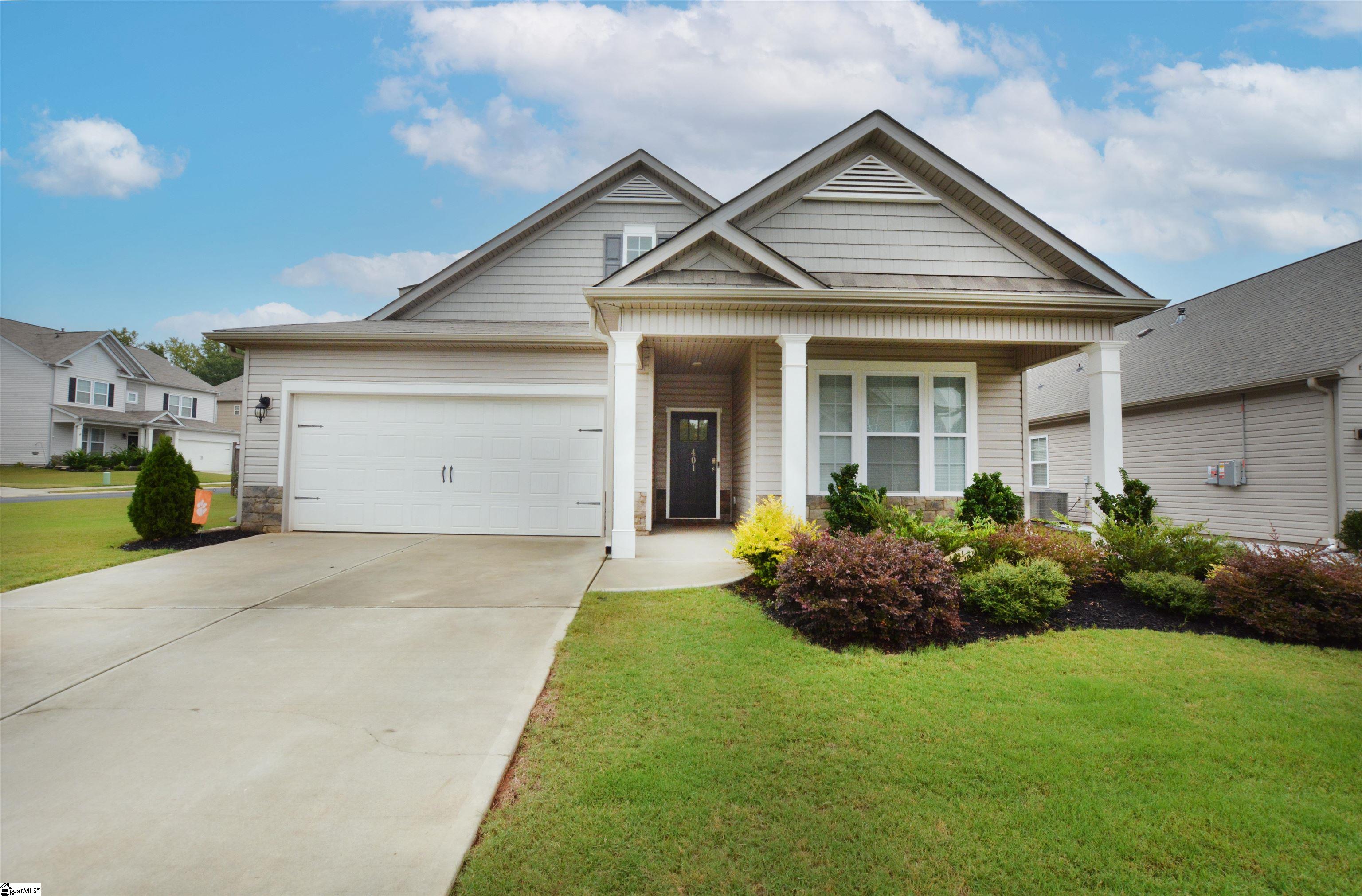 401 Meadowpark Lane, Duncan SC 29334