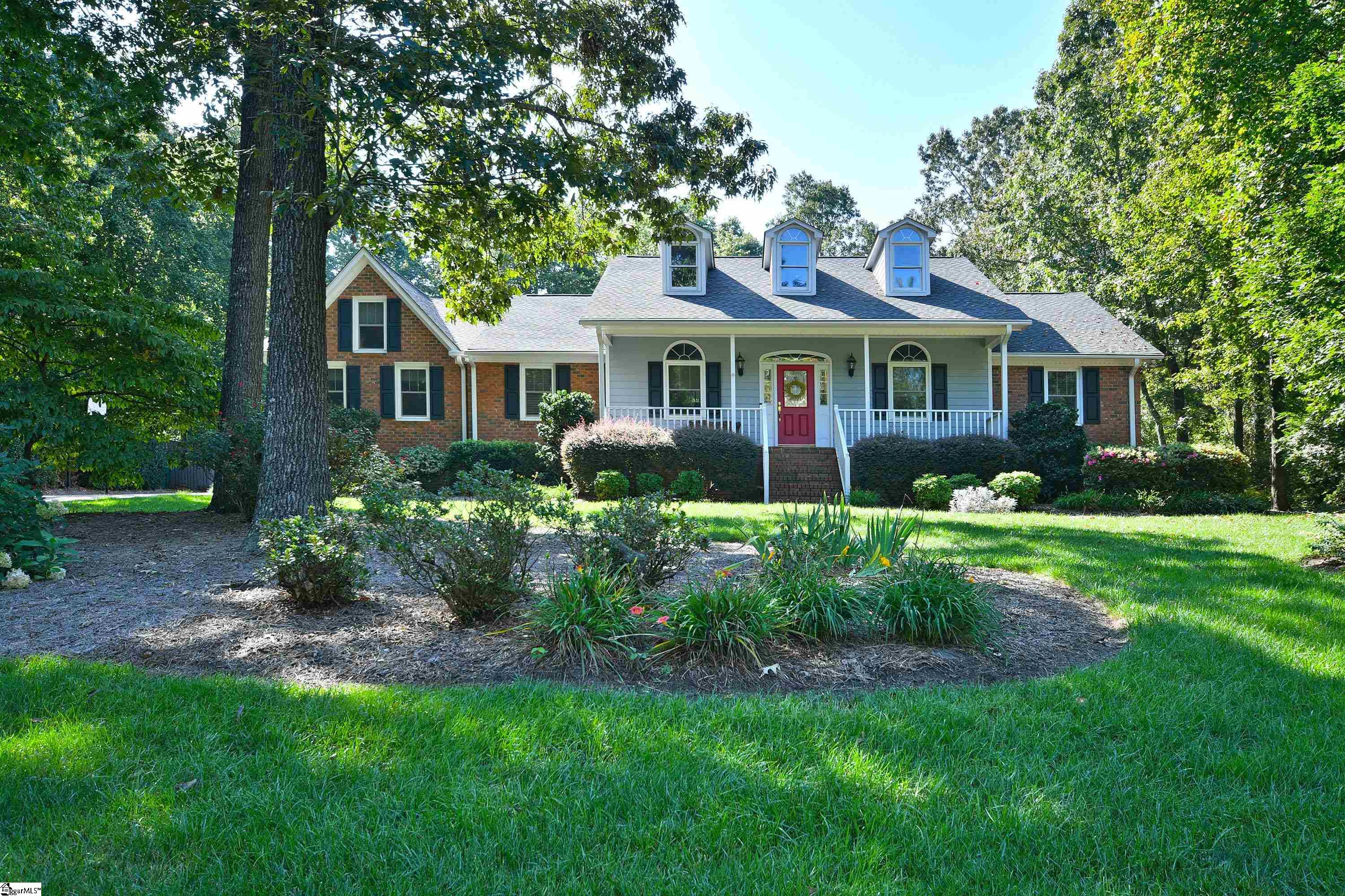 135 Woodridge Drive, Spartanburg SC 29301