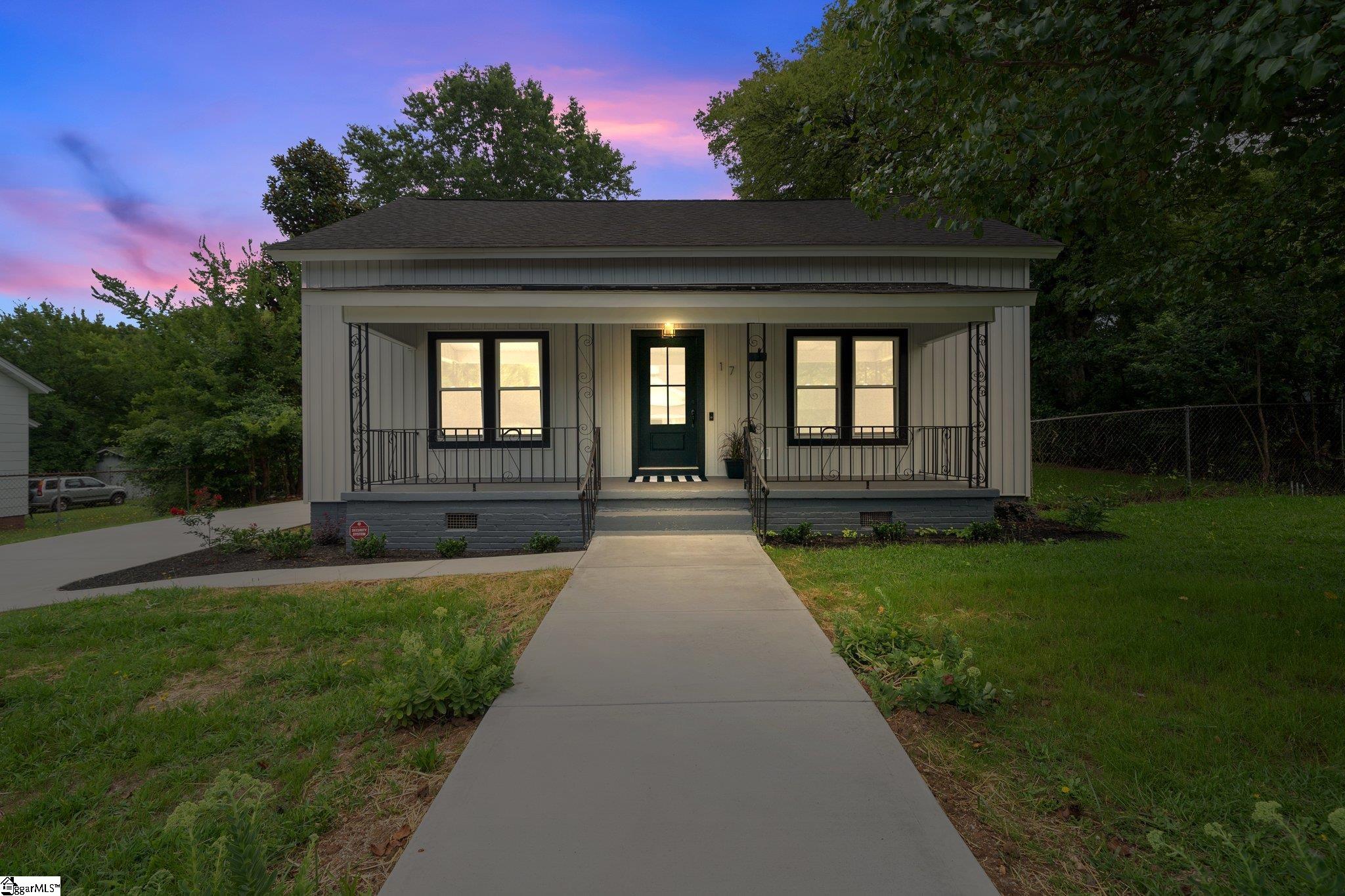 17 2nd Street, Greenville SC 29611