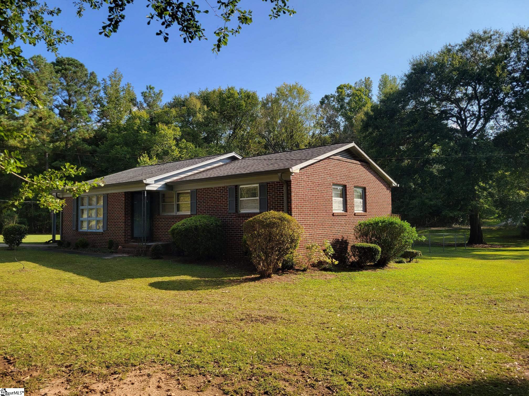 482 E Jerry Road, Laurens SC 29360