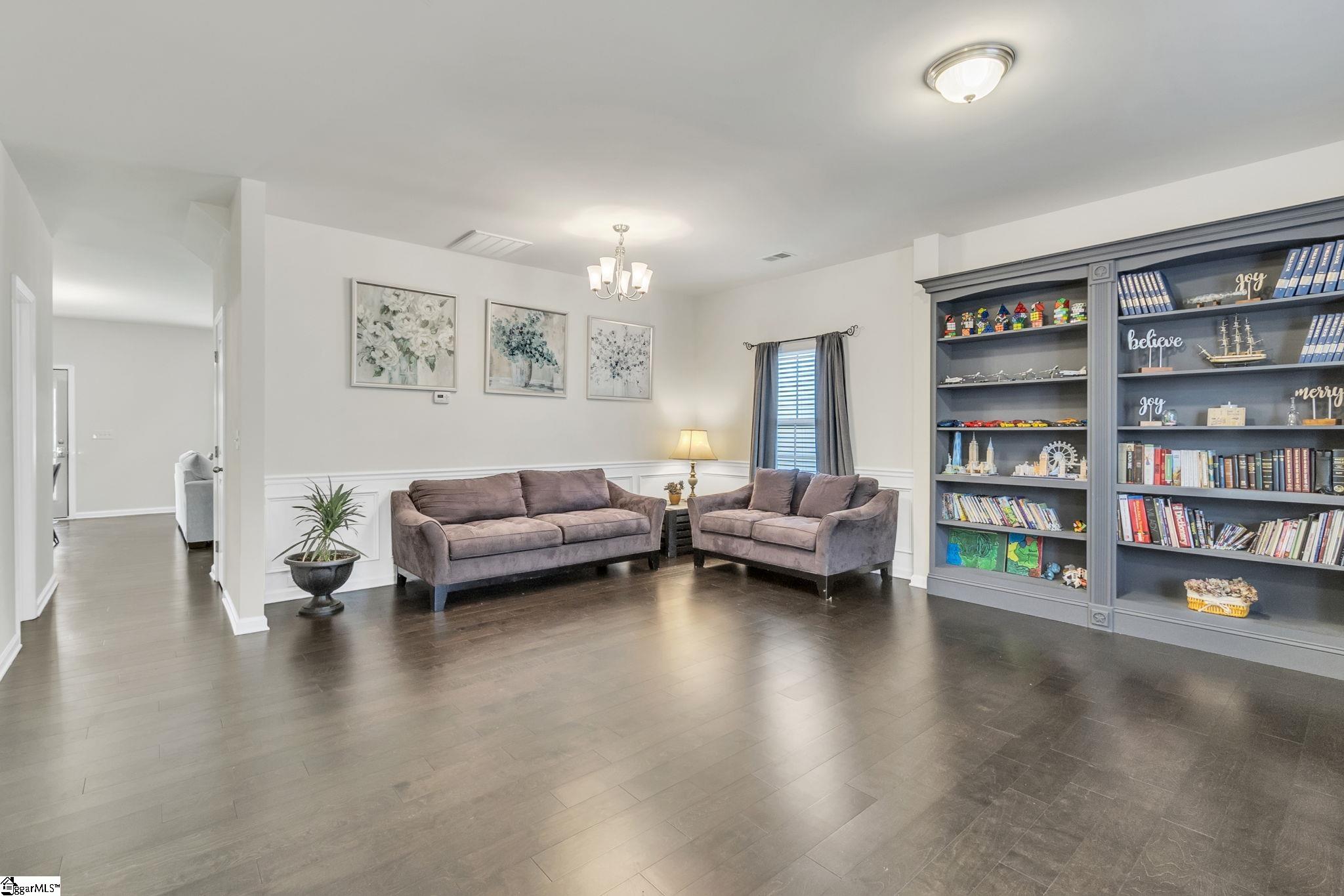 109 Hartwood Lake
