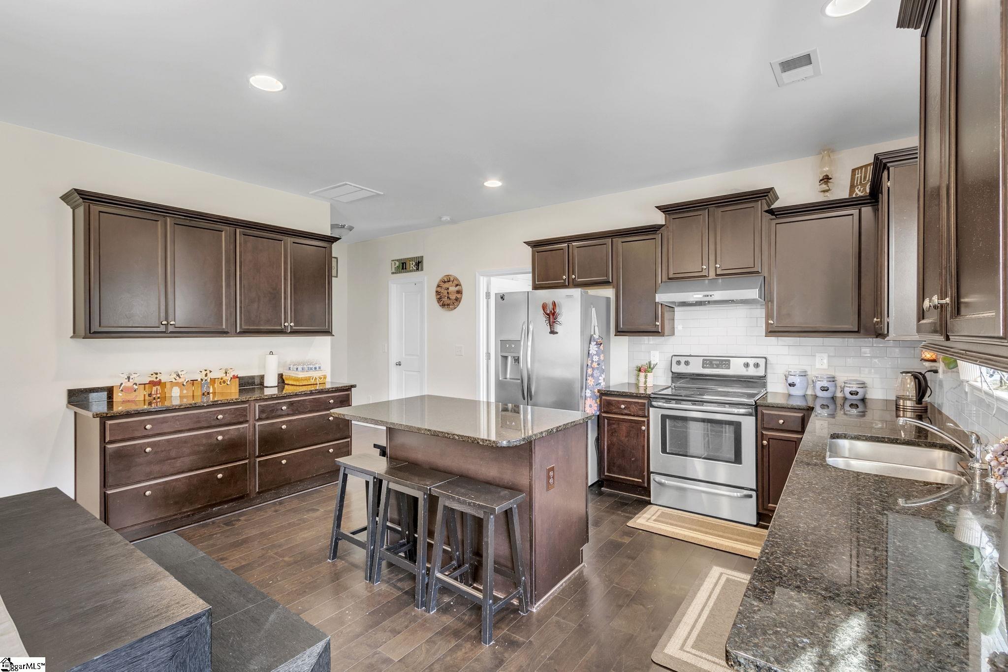 109 Hartwood Lake