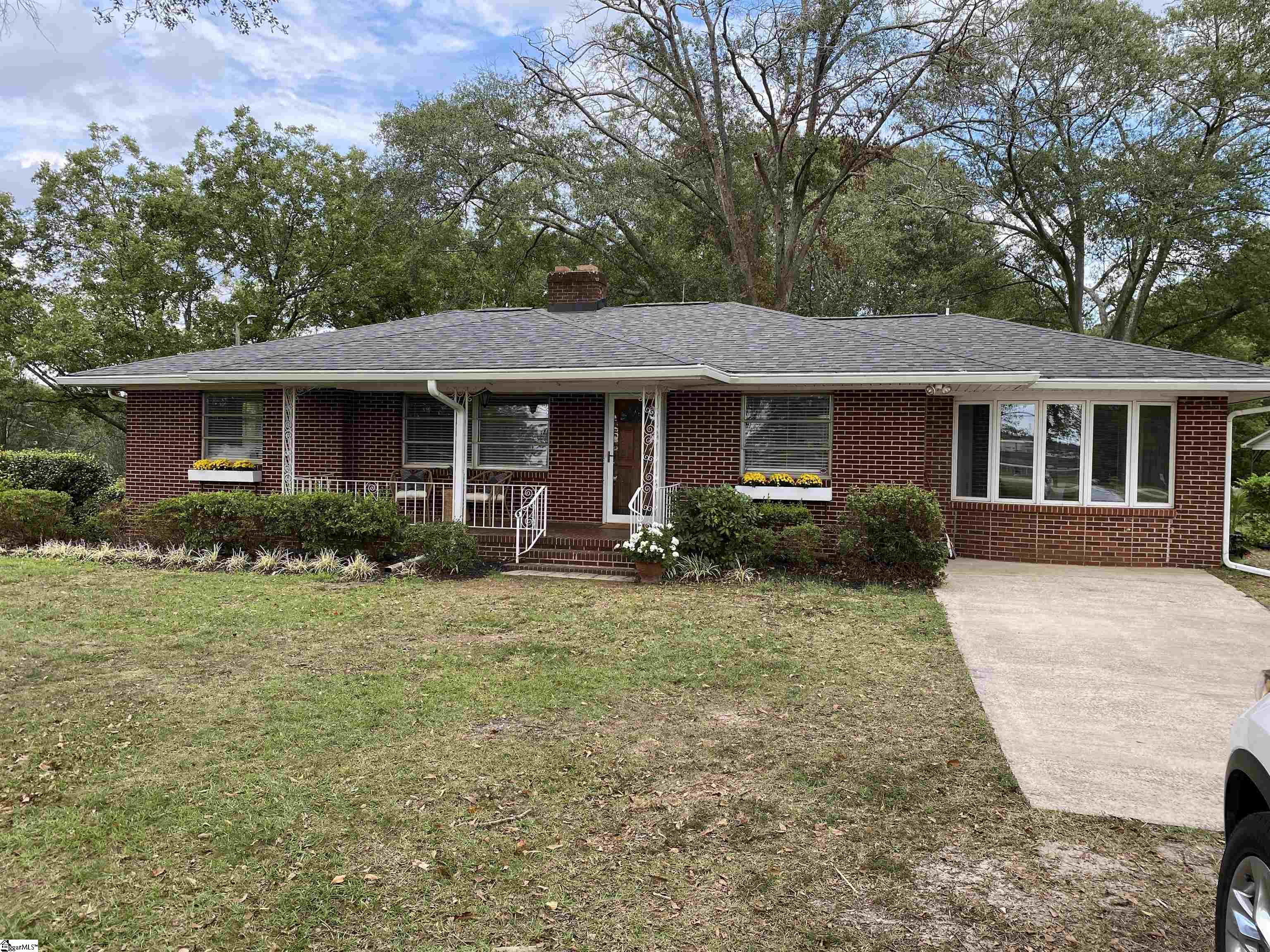 1503 Fork Shoals Road, Greenville SC 29605-6014