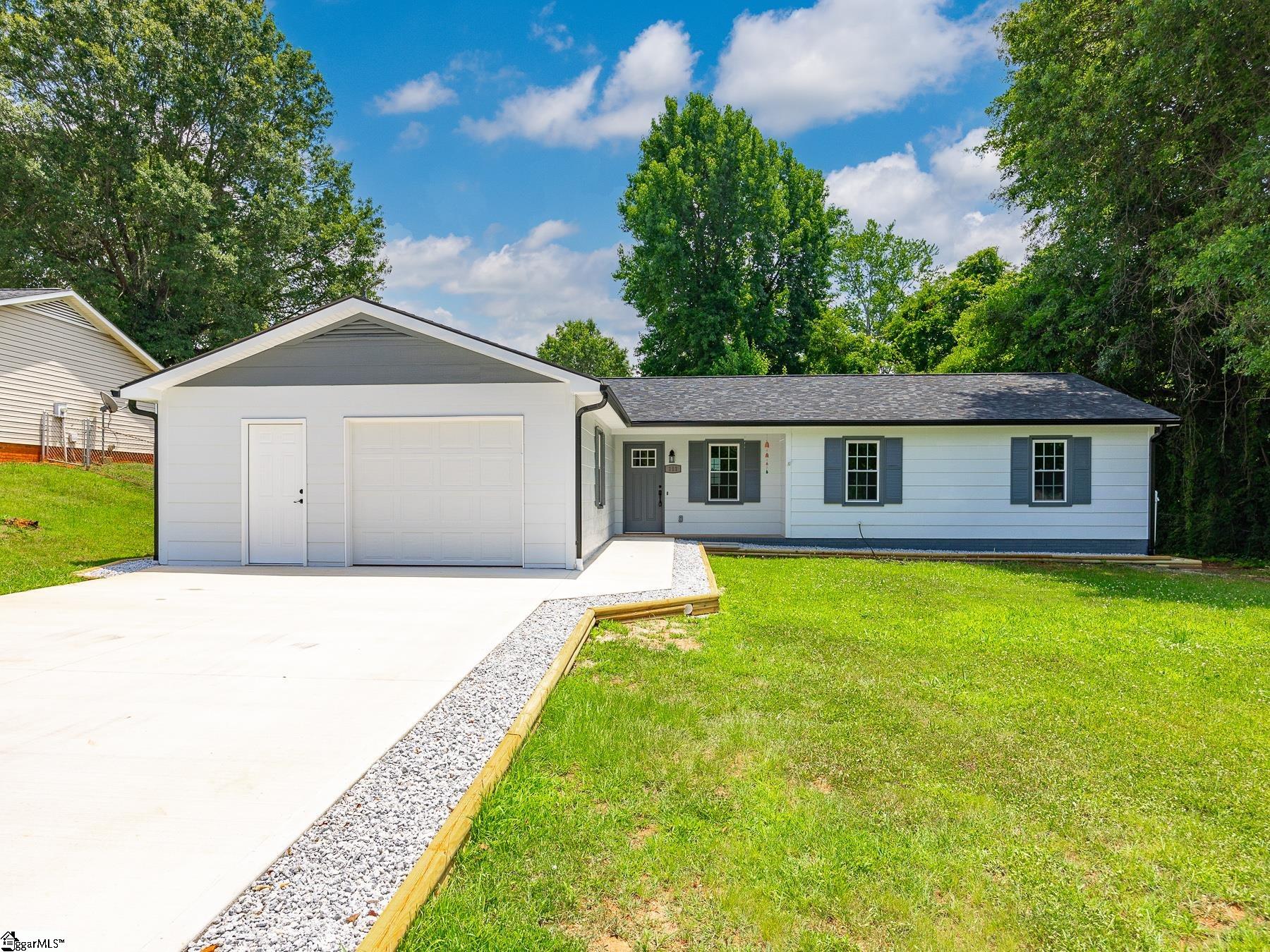 111 Willowood Drive, Spartanburg SC 29303