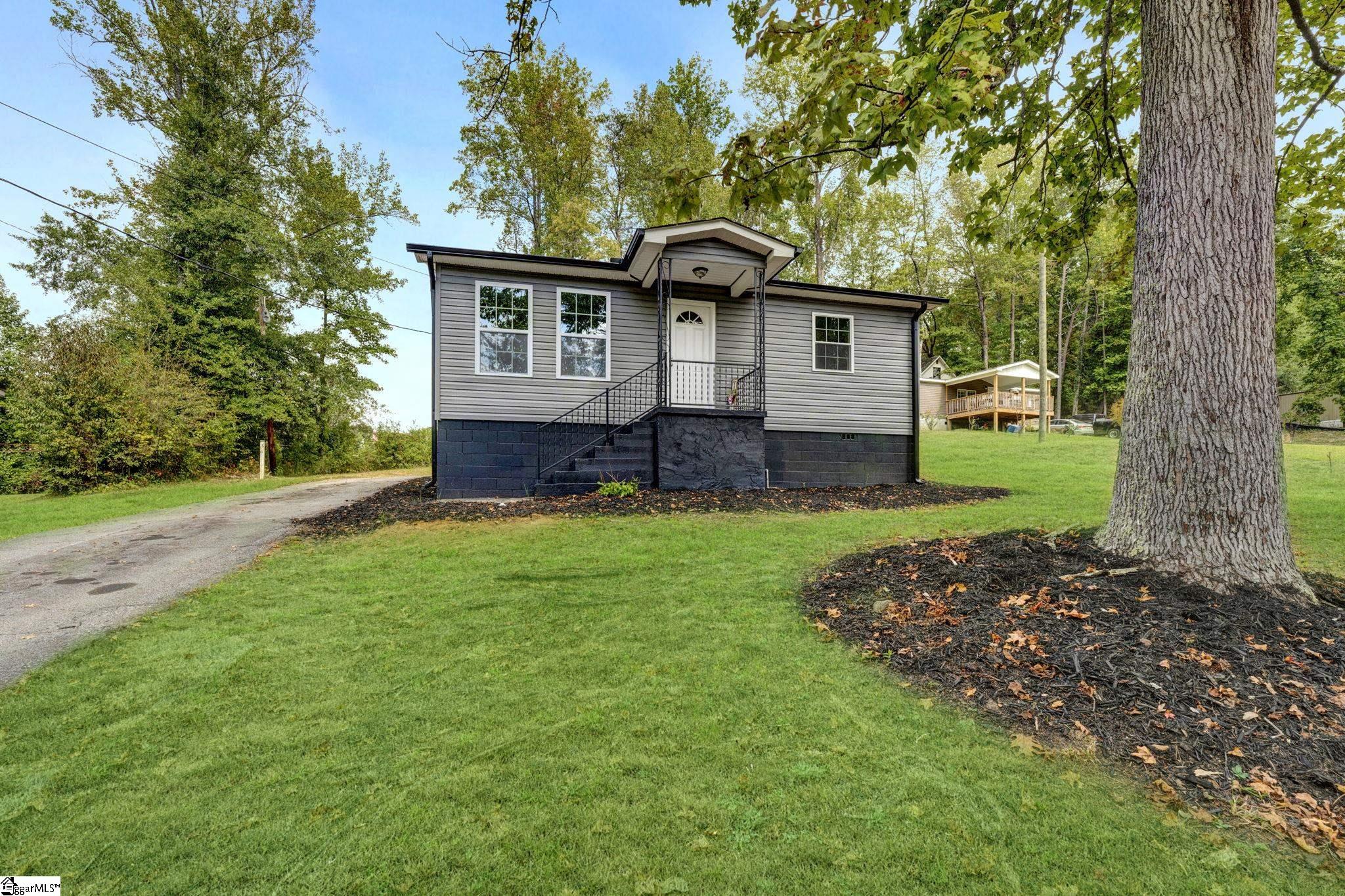 215 Gail Street, Easley SC 29642-1138