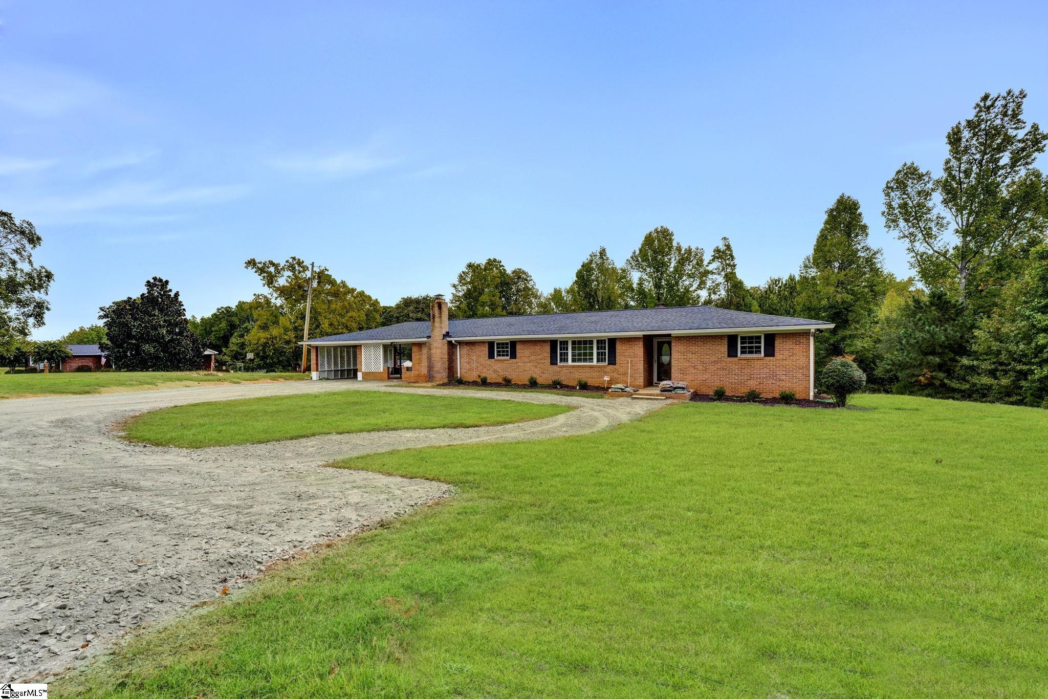 1154 Penland Road, Laurens SC 29360