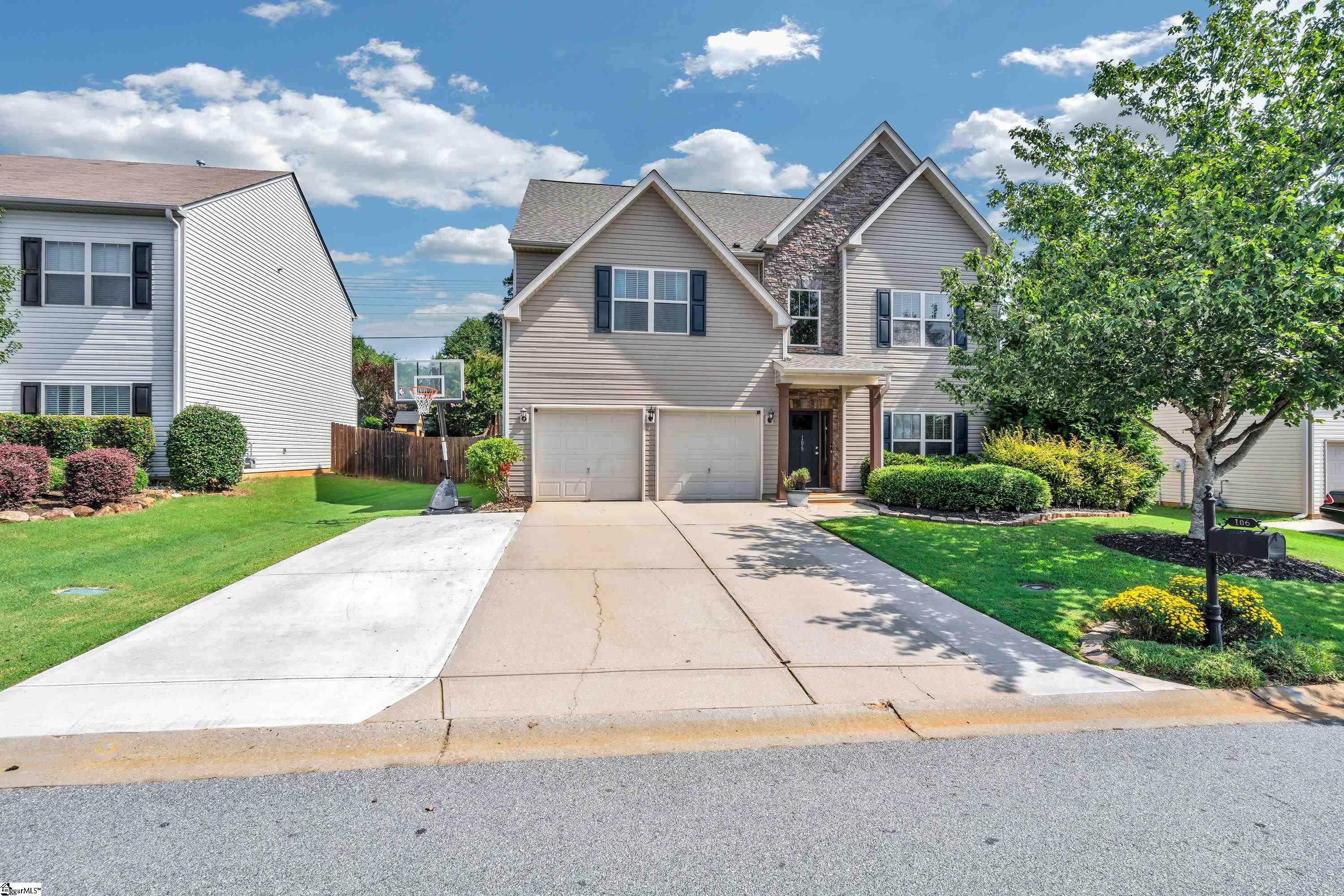 106 Tickfaw Court, Simpsonville SC 29681