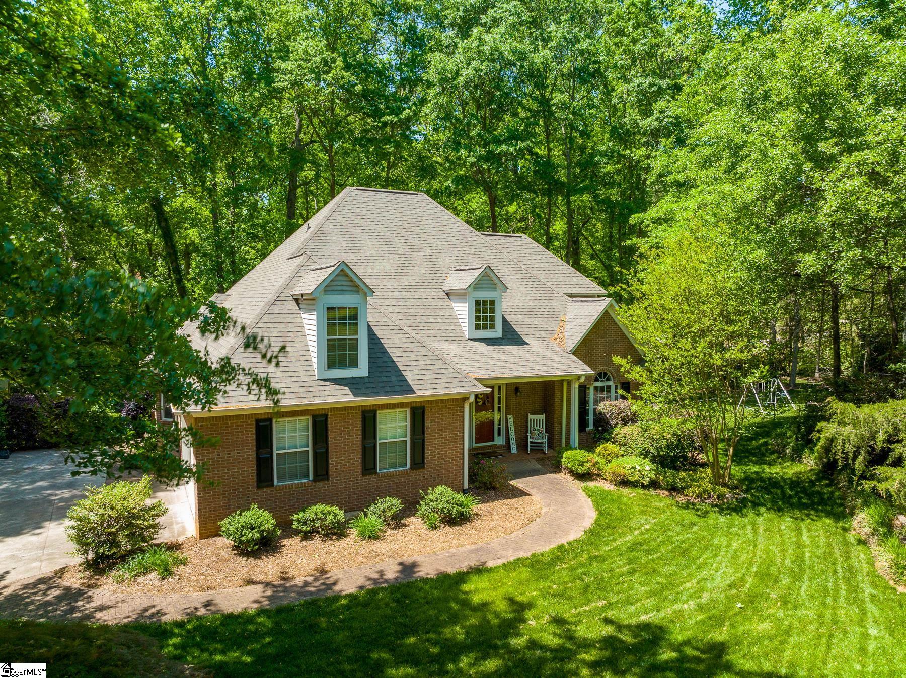 389 E Killarney Lake, Moore SC 29369