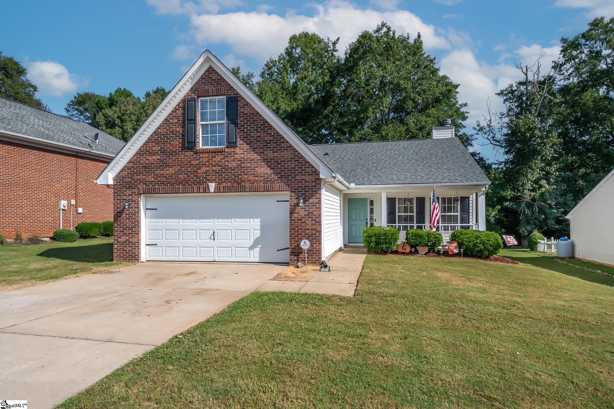 864 Thornbird Circle, Boiling Springs SC 29316