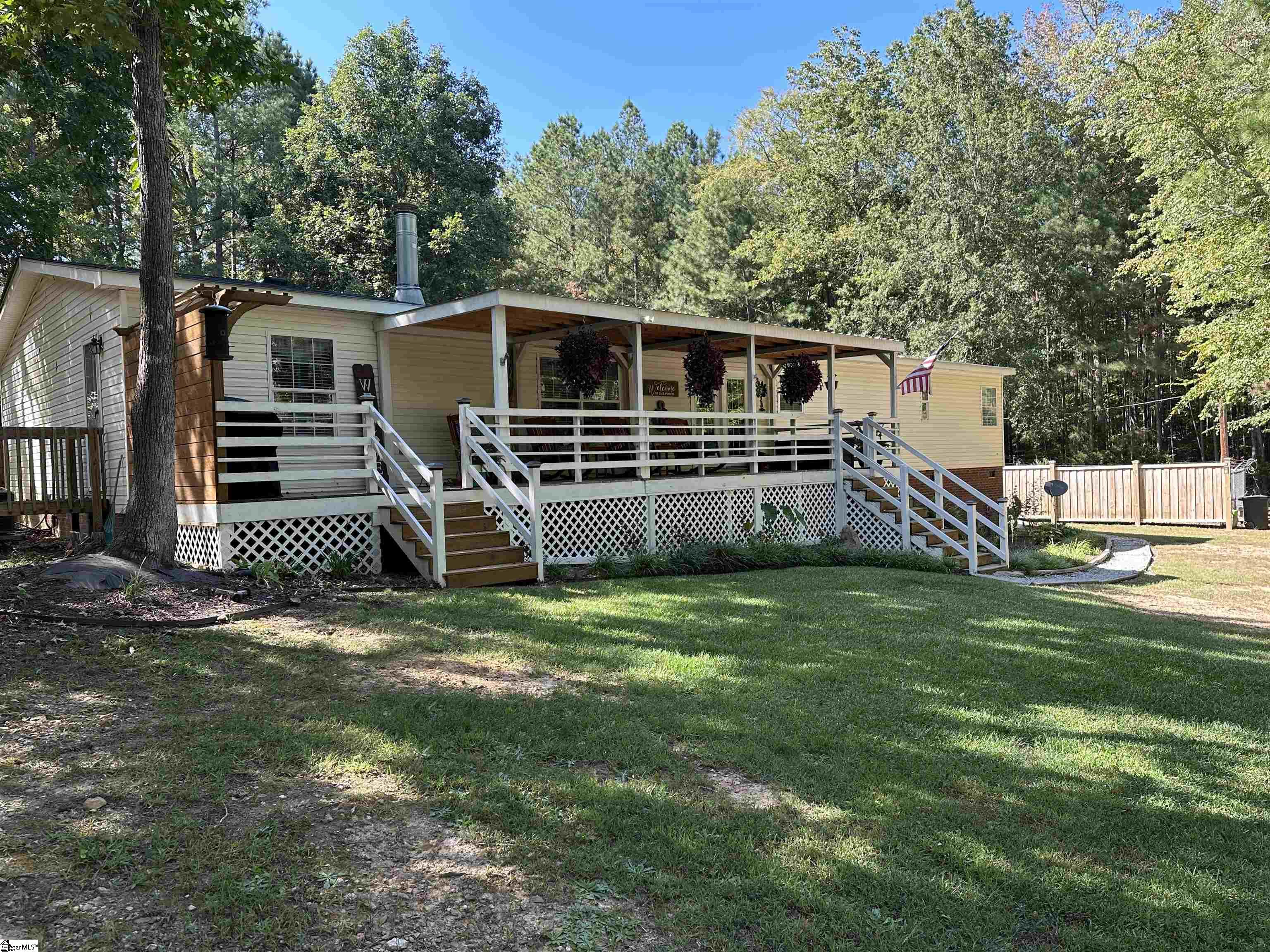 176 Creekside Drive, Prosperity SC 29127