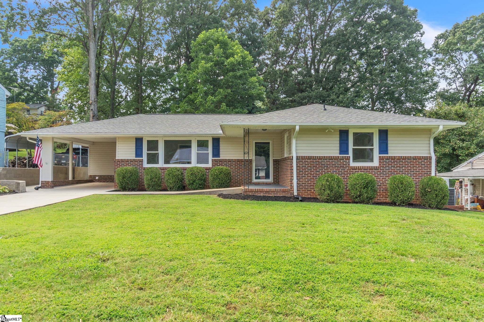 212 W Dorchester Boulevard, Greenville SC 29651-5520