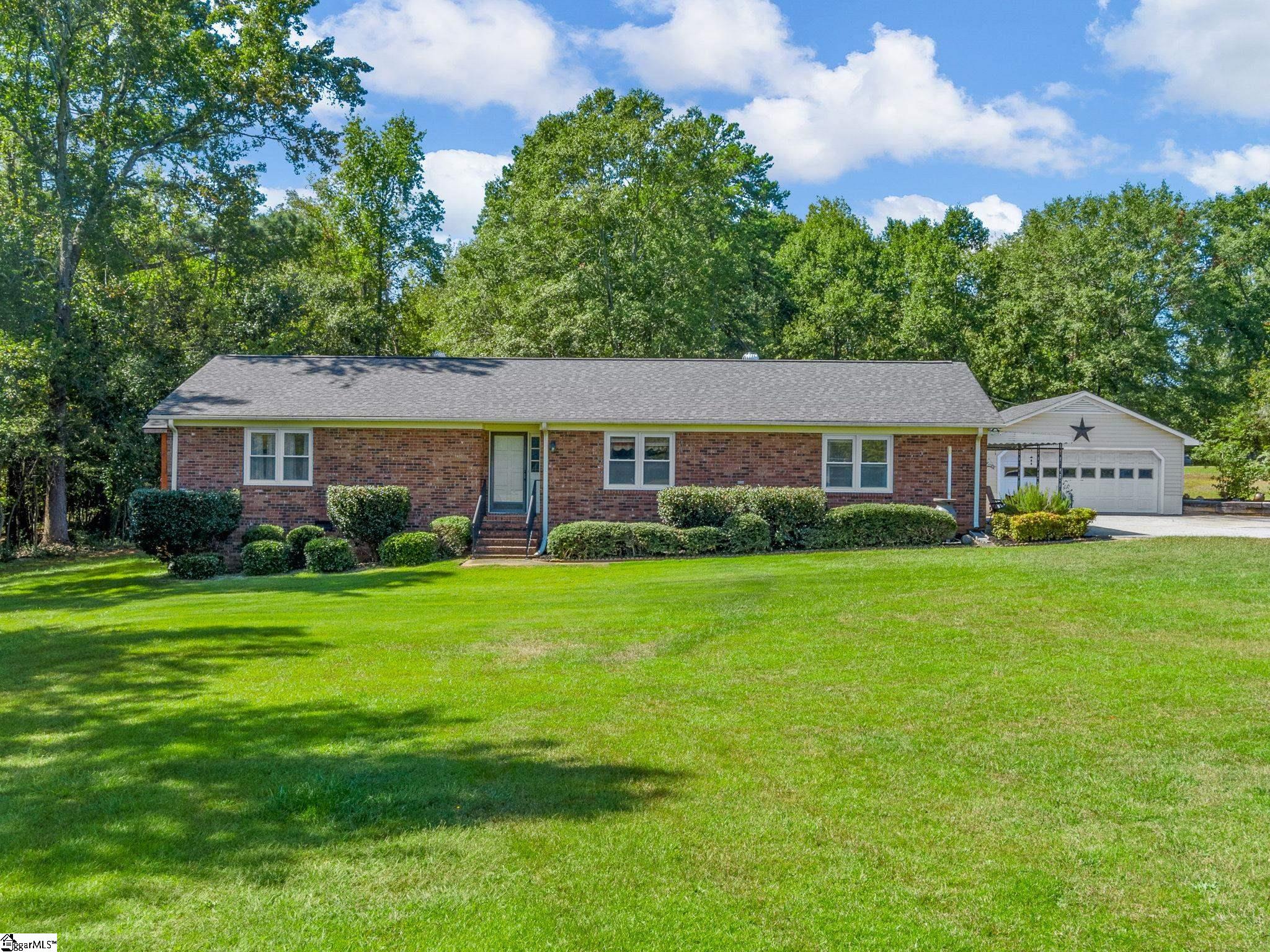 579 Old Georgia Road, Moore SC 29369