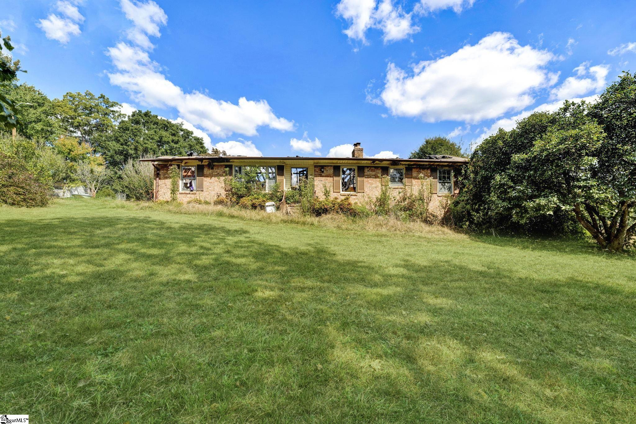 10 Hazel Street, Taylors SC 29687
