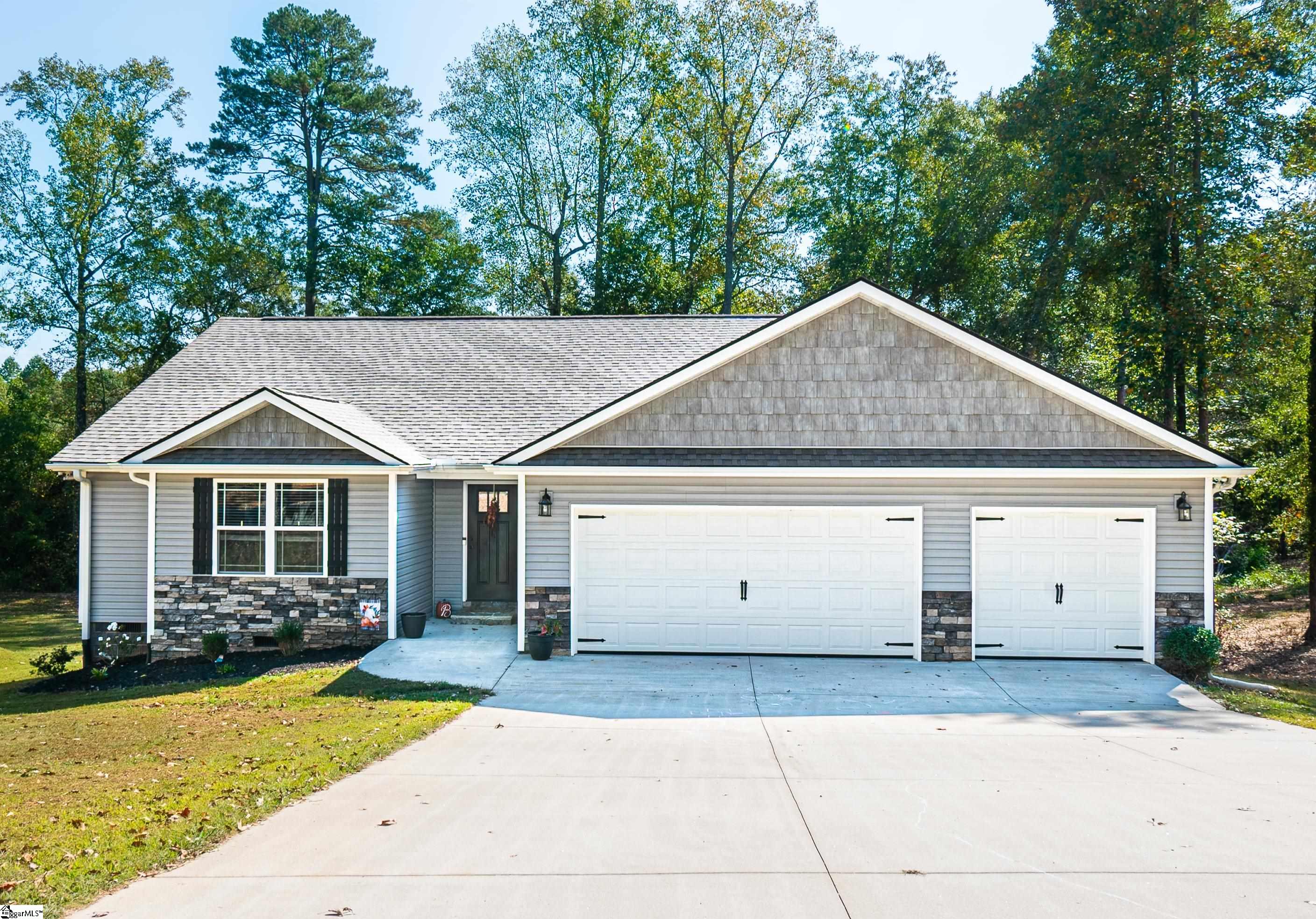 3 S Songbird Lane, Travelers Rest SC 29690