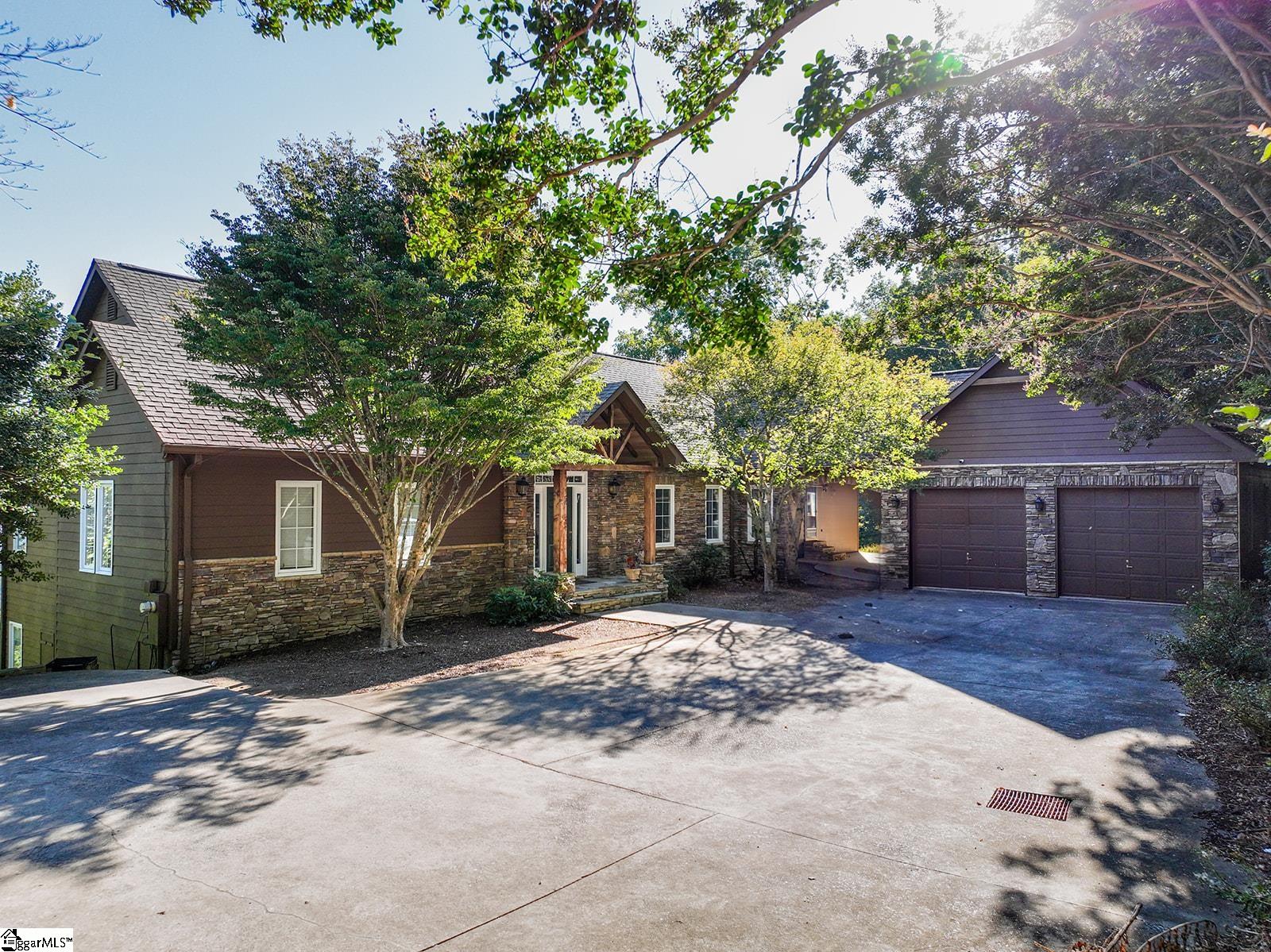190 Raven Road, Landrum SC 29356