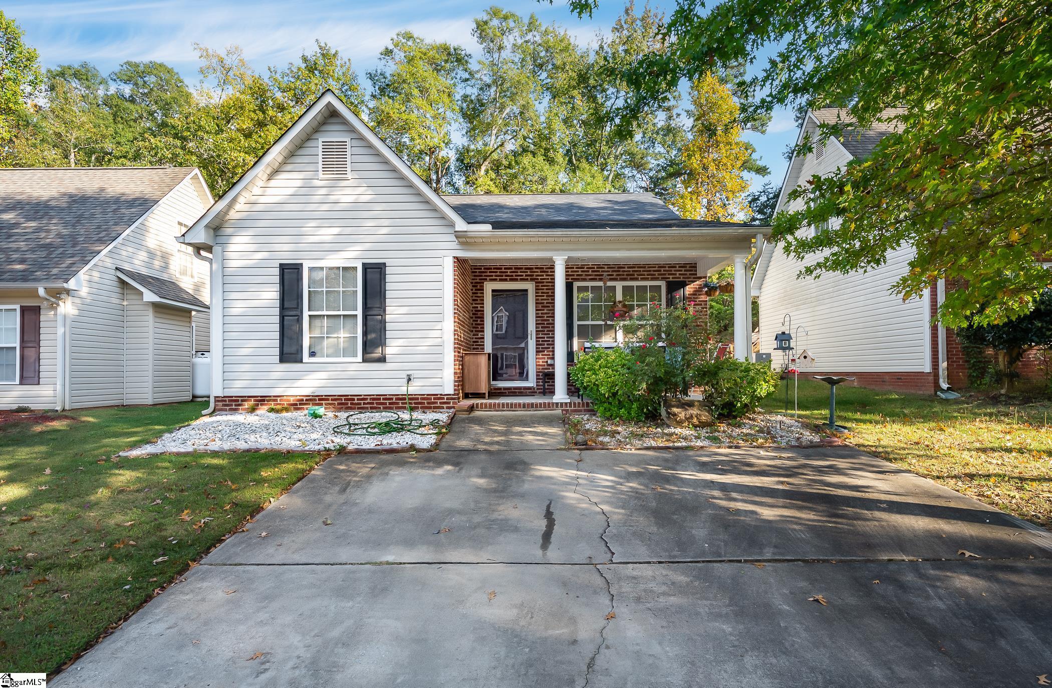 818 N Gray Beaver Court, Moore SC 29369