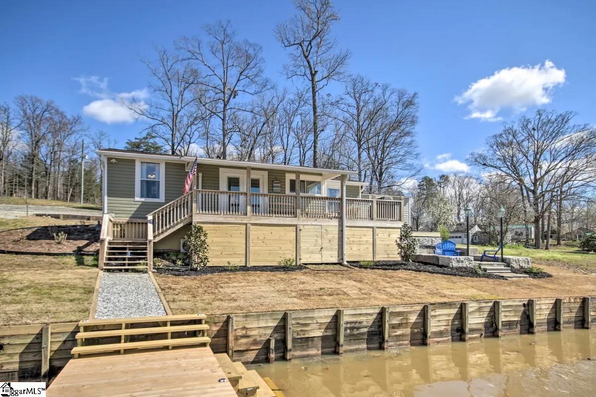 567 Lake Forest Drive, Waterloo SC 29384