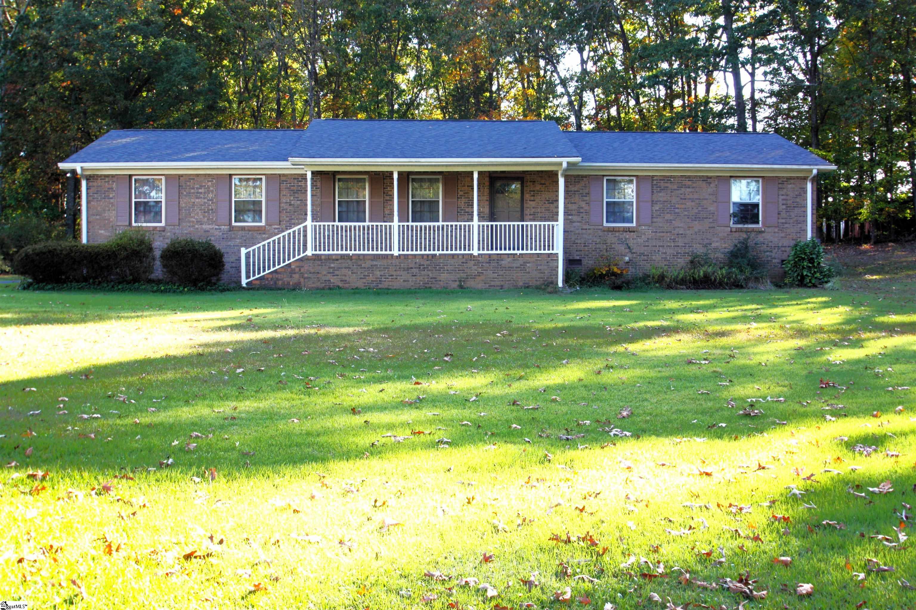 Sold 107 Lindley Court, Moore, SC 29369 3 Beds / 2 Full Baths 260,000