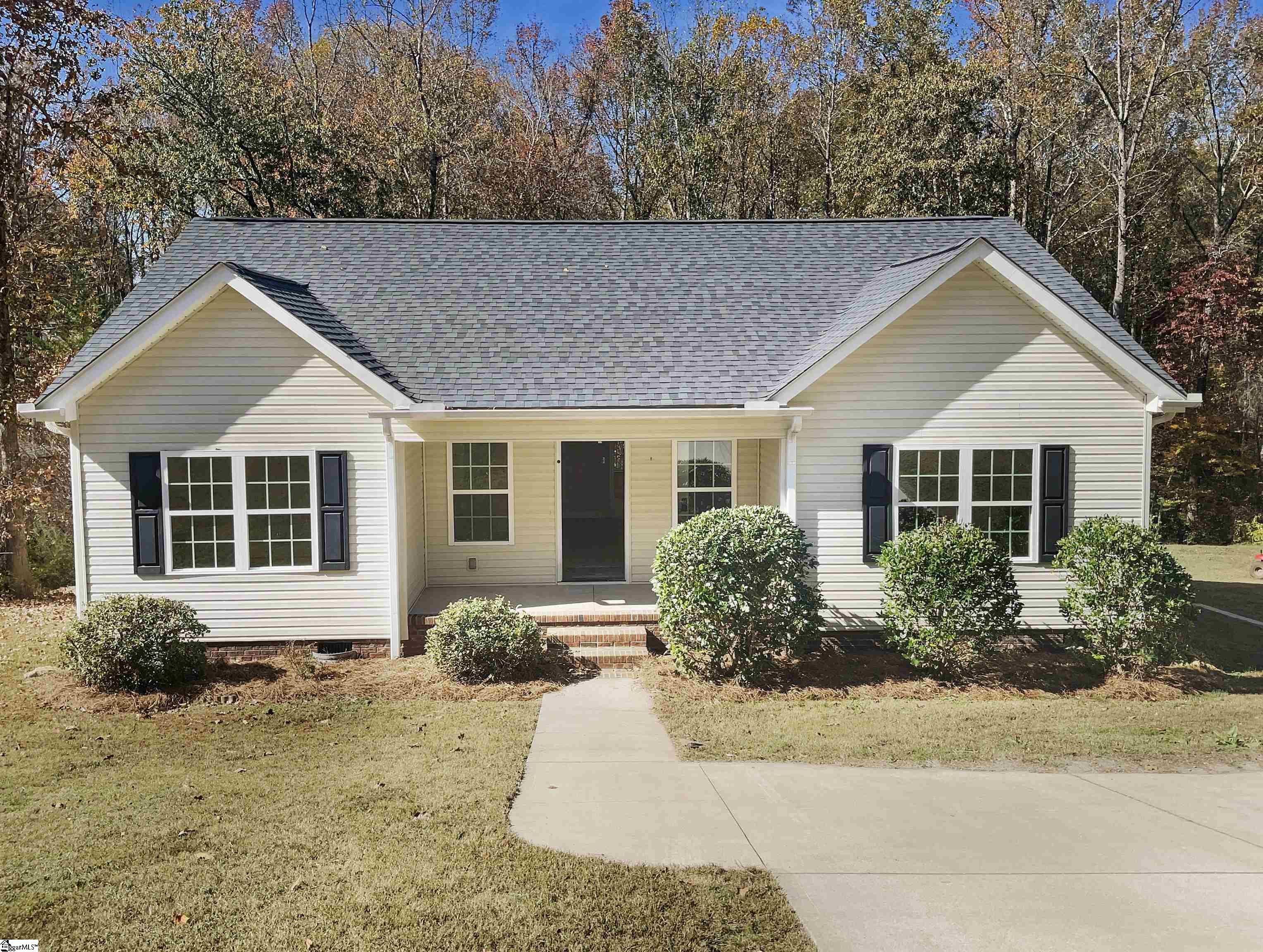 52 Cantrell Drive Taylors, SC 29687
