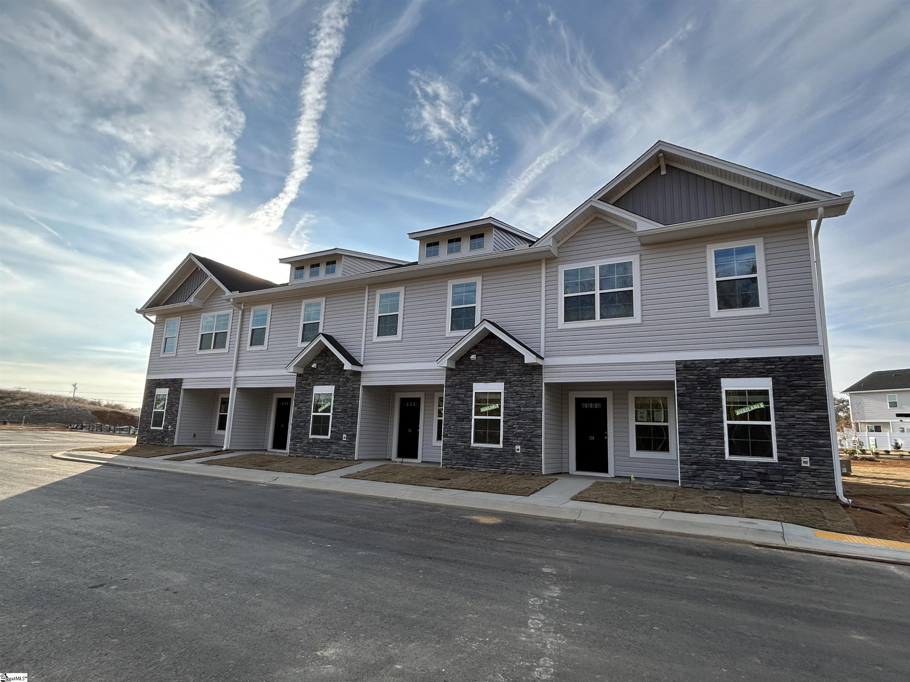 114 Foundation Way, Simpsonville SC 29681