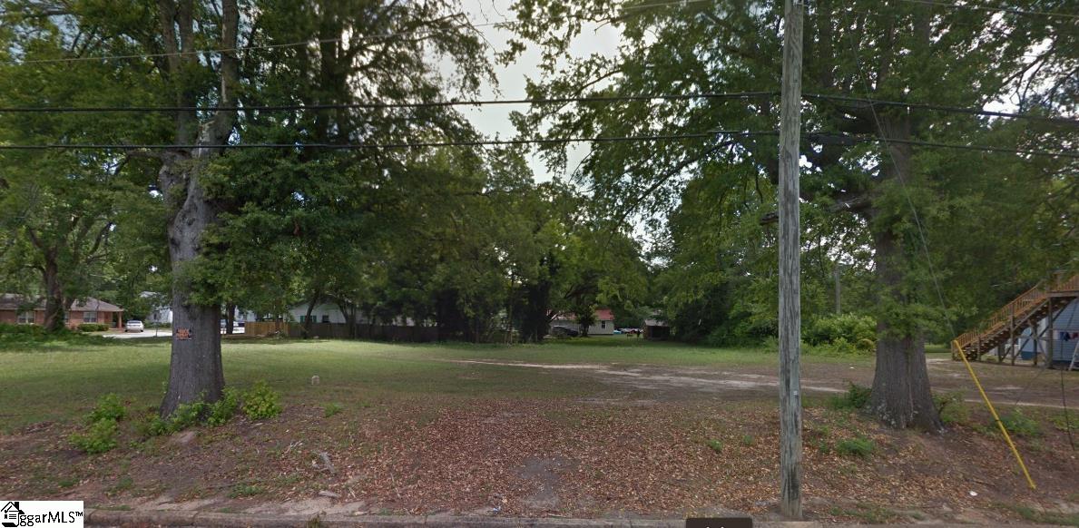 1075 Phoenix Street, Greenwood SC 29646